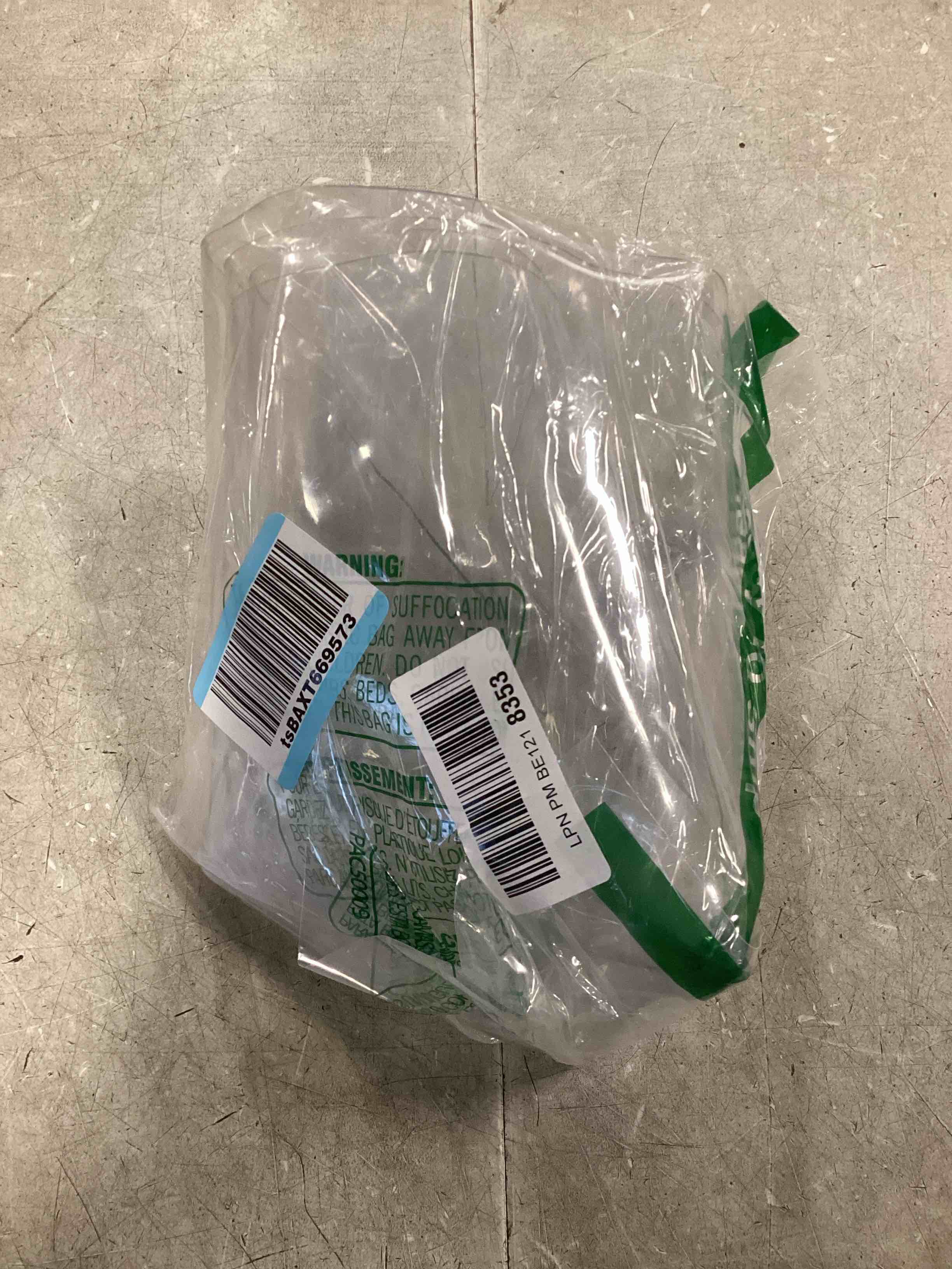 https://s3.amazonaws.com/lotting-images-prod/bidfta/PPE0408989_1730204392151.jpeg