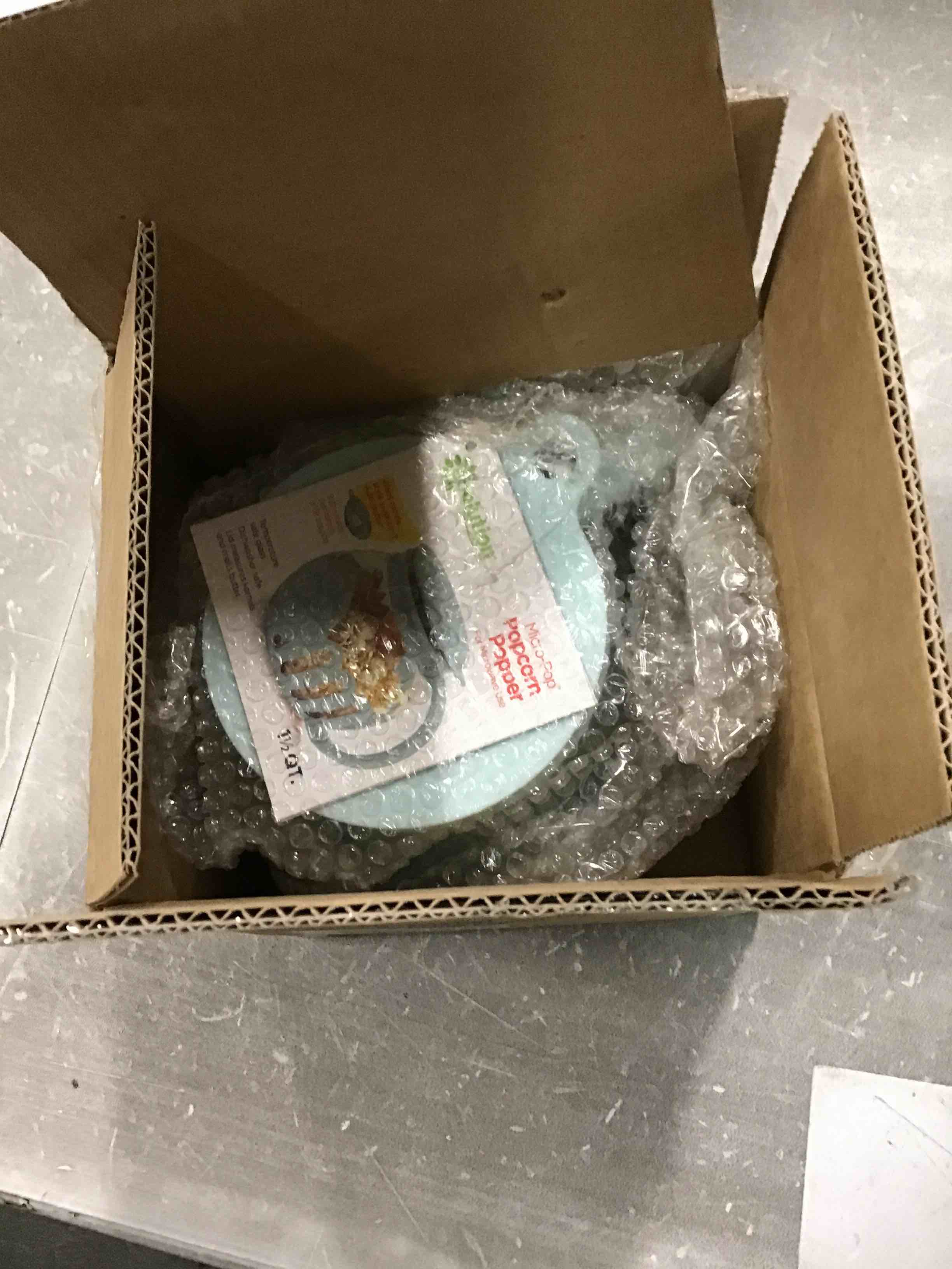 https://s3.amazonaws.com/lotting-images-prod/bidfta/PPE0412471_1733234290892.jpeg
