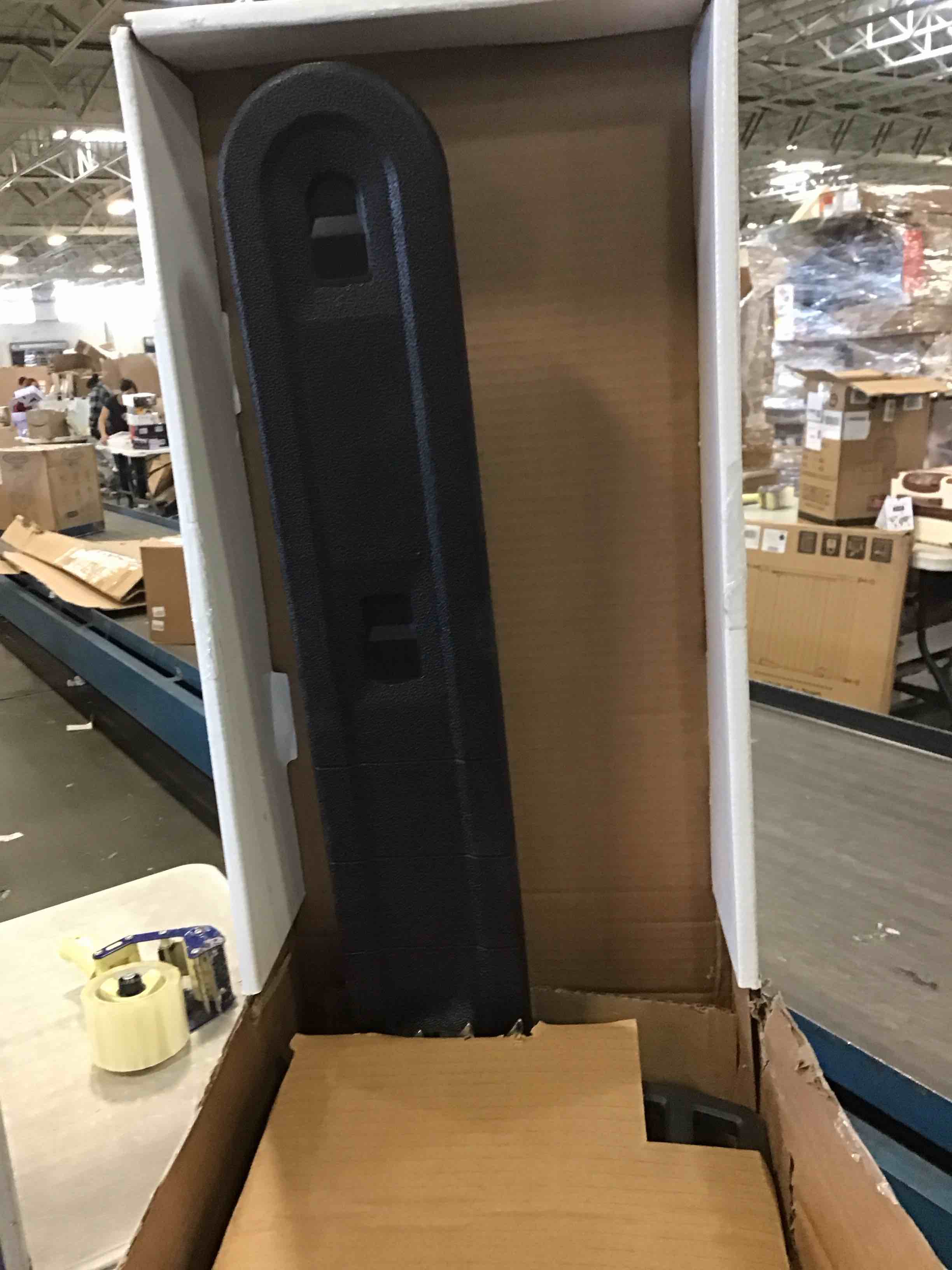 https://s3.amazonaws.com/lotting-images-prod/bidfta/PPE0412880_1732645526541.jpeg