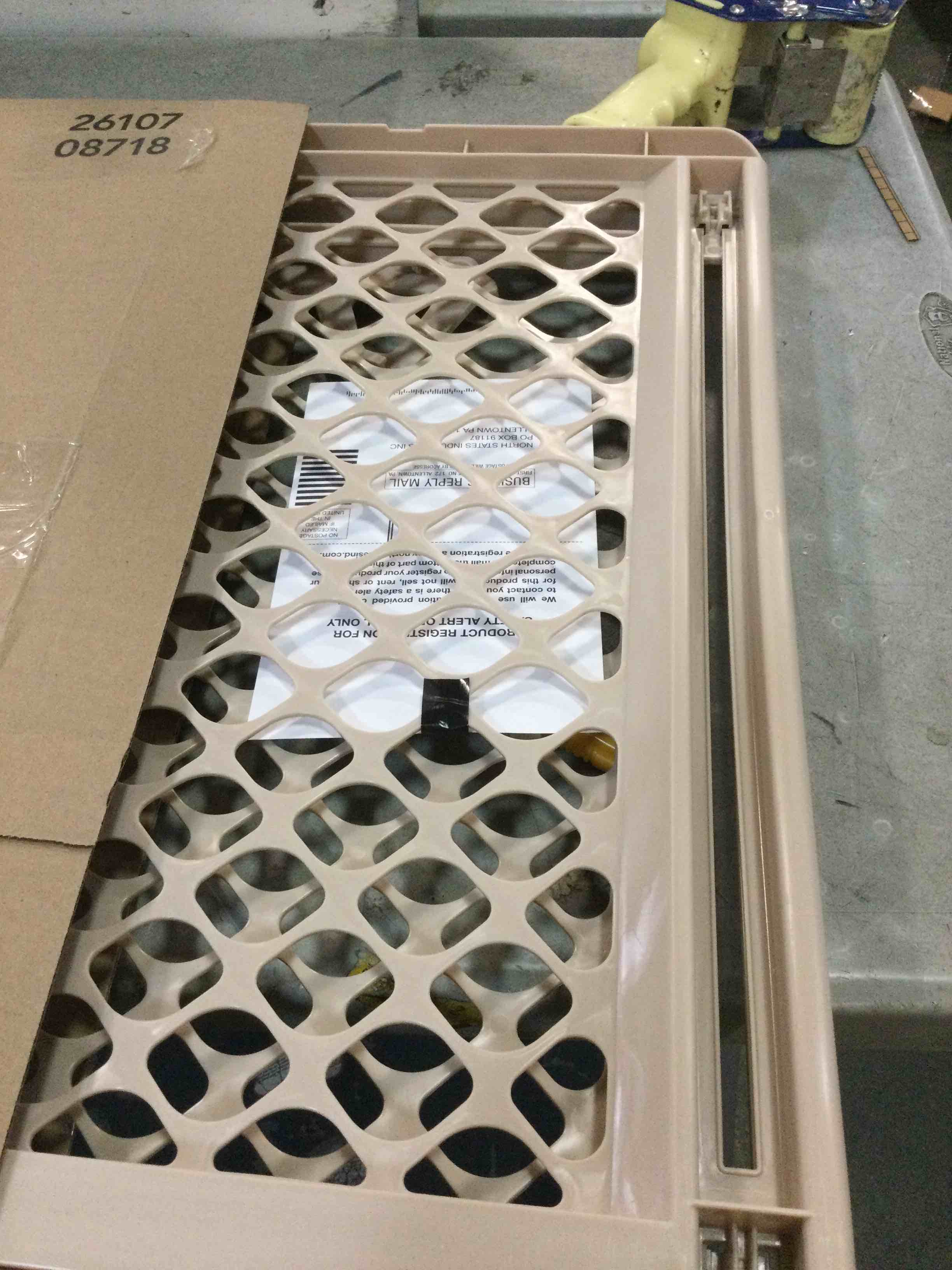 https://s3.amazonaws.com/lotting-images-prod/bidfta/PPE0413179_1732548530921.jpeg
