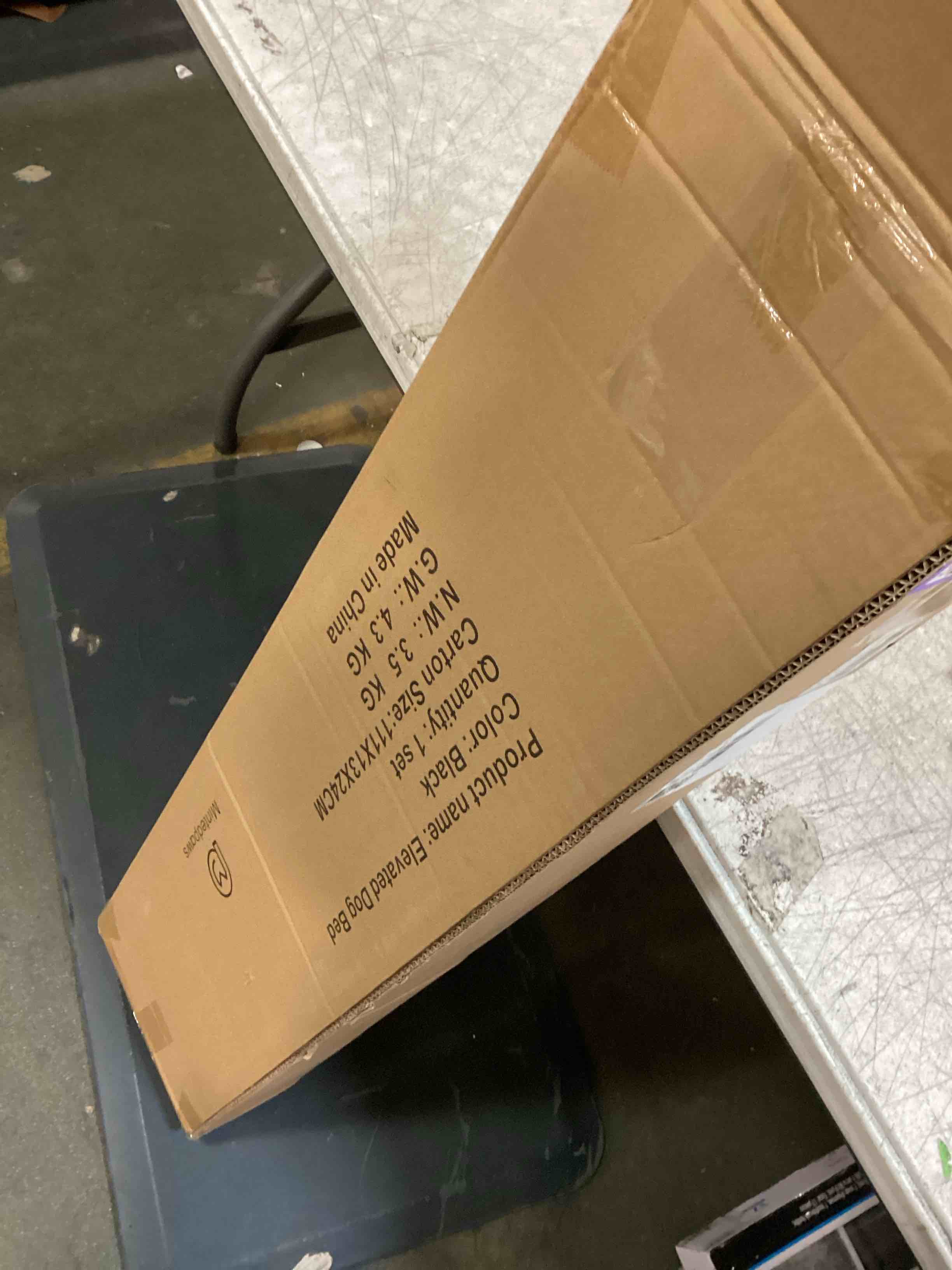 https://s3.amazonaws.com/lotting-images-prod/bidfta/PPE0413652_1732228792317.jpeg