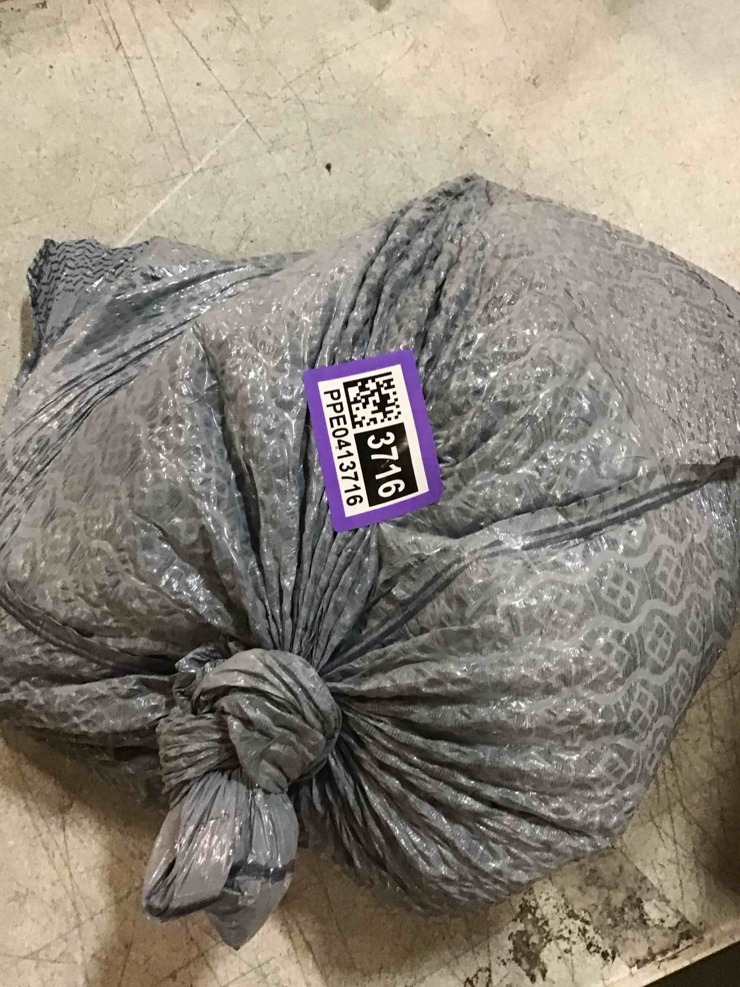 https://s3.amazonaws.com/lotting-images-prod/bidfta/PPE0413716_1732214018758.jpeg
