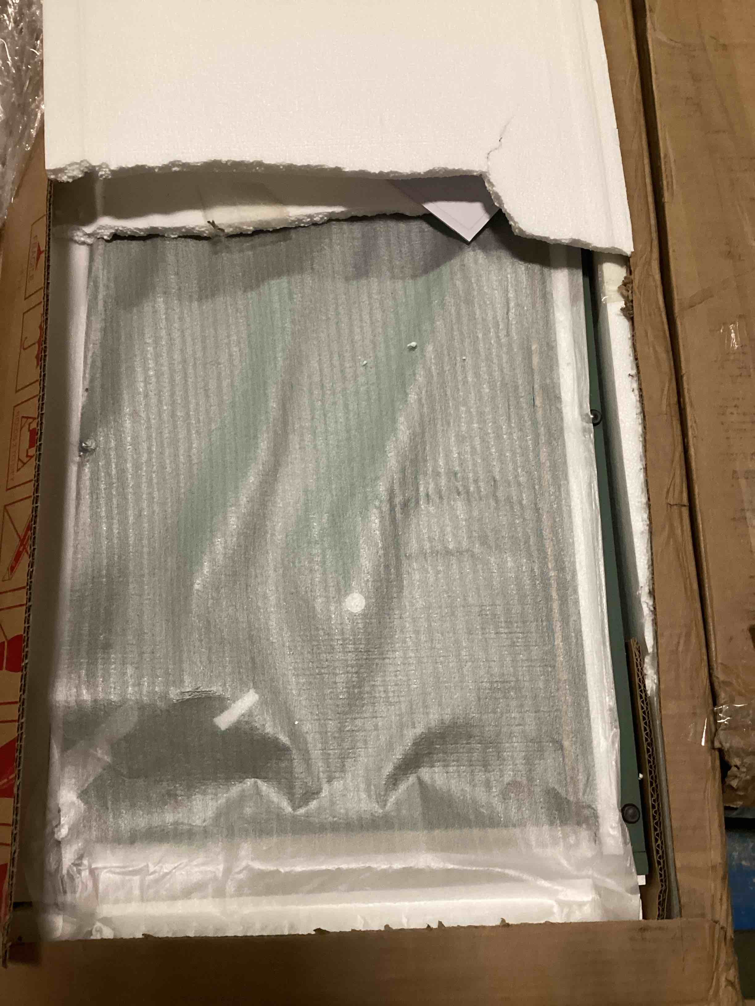 https://s3.amazonaws.com/lotting-images-prod/bidfta/PPE0415249_1730900812041.jpeg