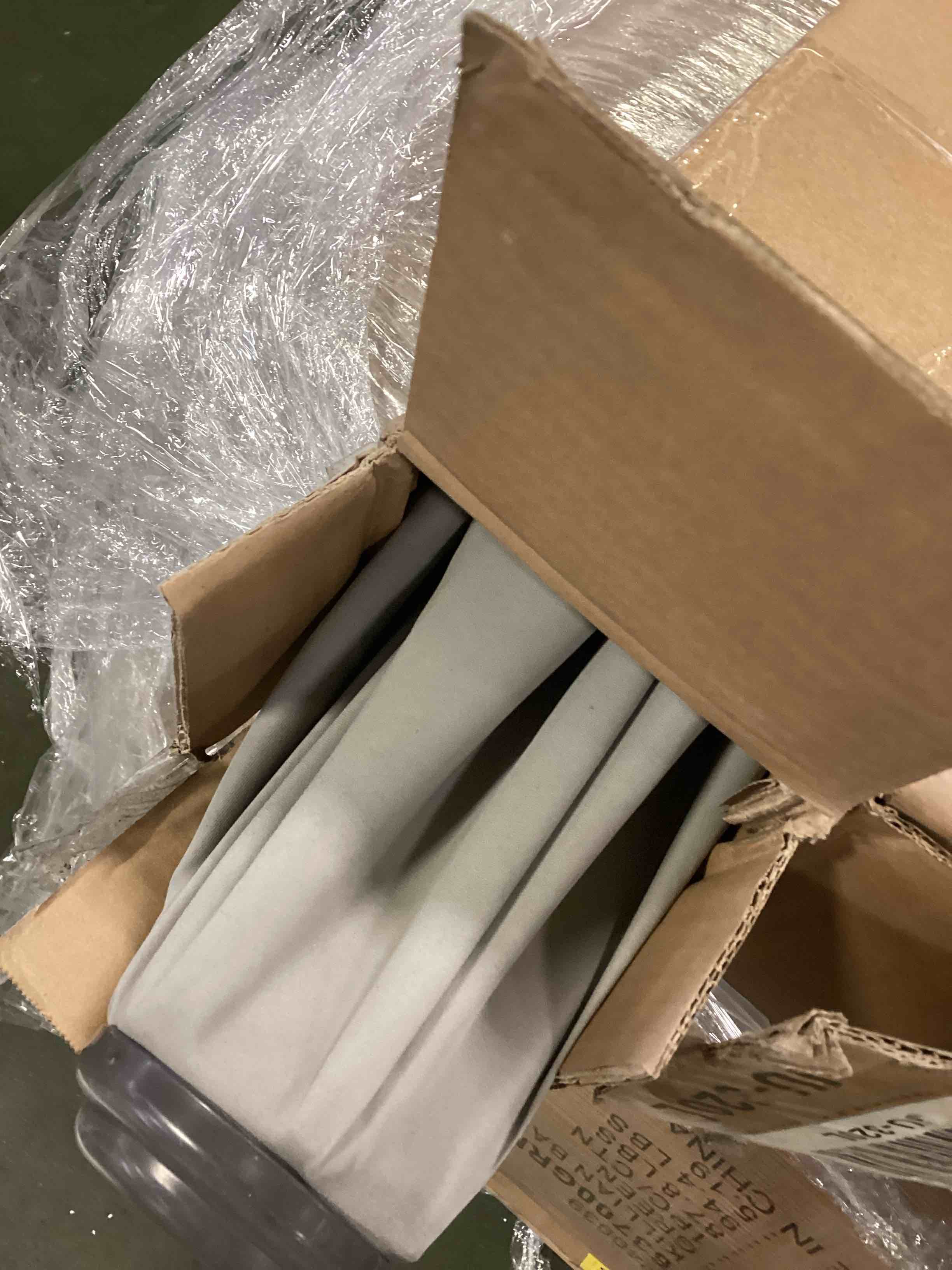https://s3.amazonaws.com/lotting-images-prod/bidfta/PPE0415864_1730380710116.jpeg