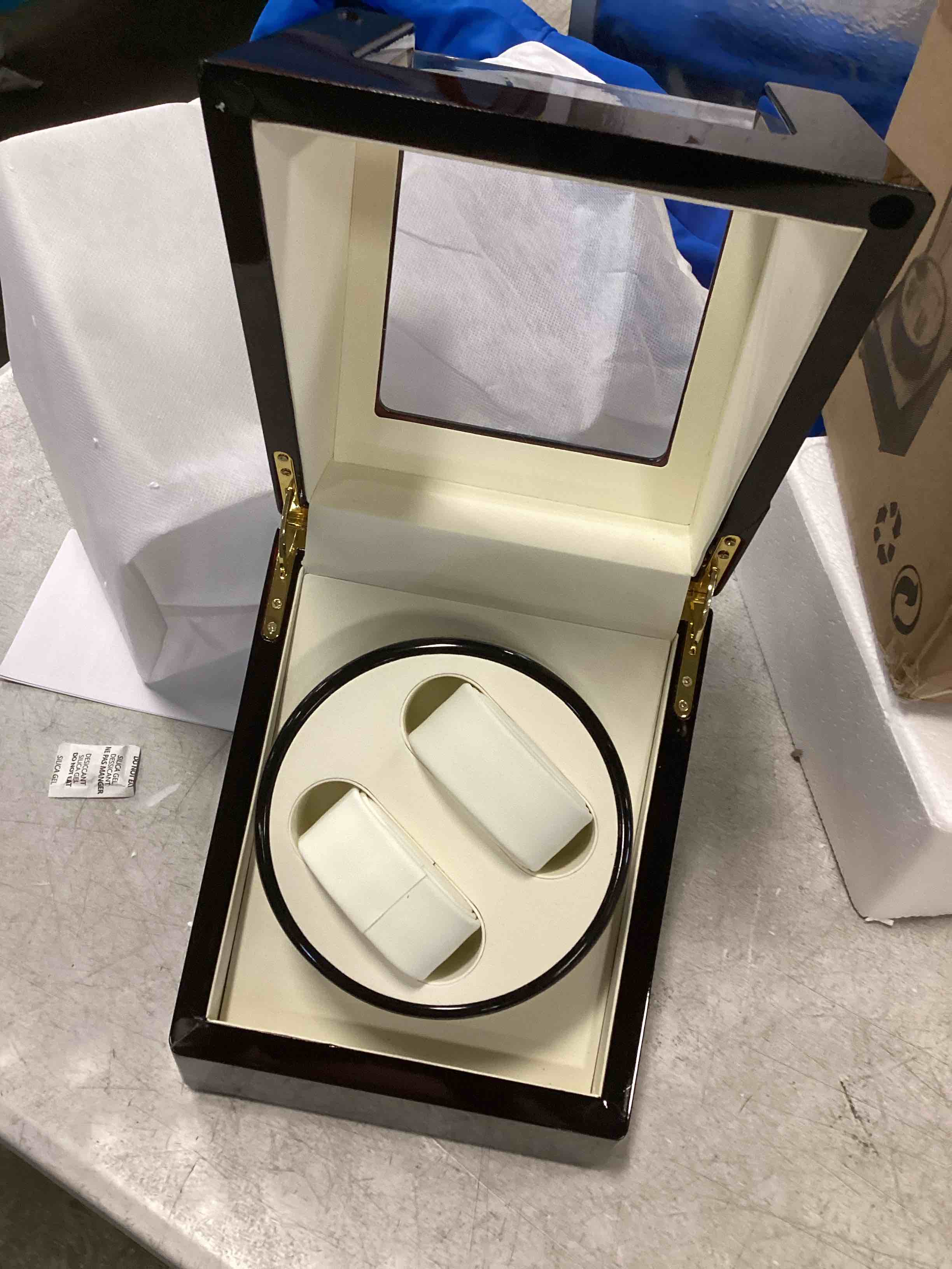 https://s3.amazonaws.com/lotting-images-prod/bidfta/PPE0416071_1729017391308.jpeg