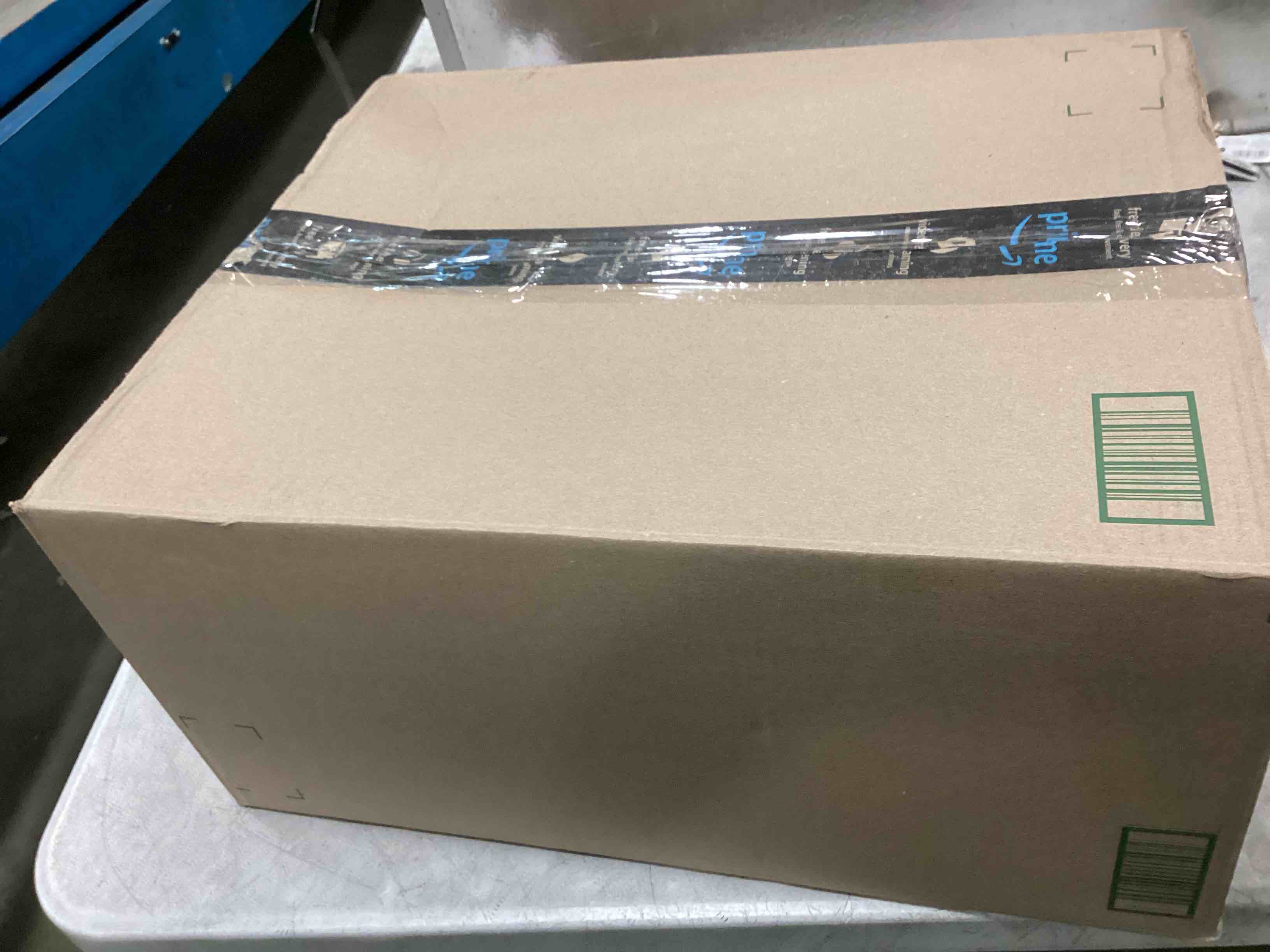 https://s3.amazonaws.com/lotting-images-prod/bidfta/PPE0416178_1728992633176.jpeg