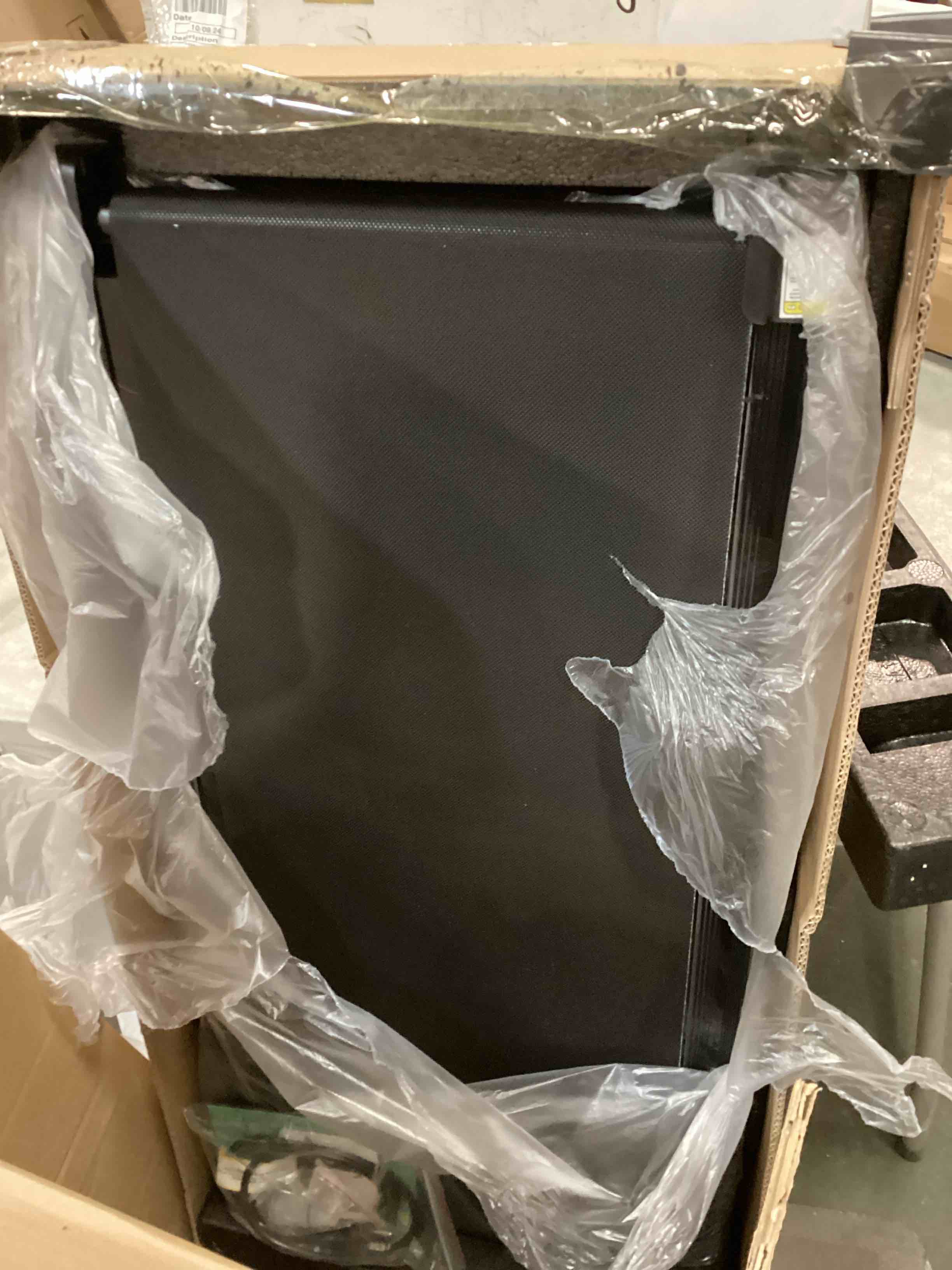 https://s3.amazonaws.com/lotting-images-prod/bidfta/PPE0416376_1728733120988.jpeg