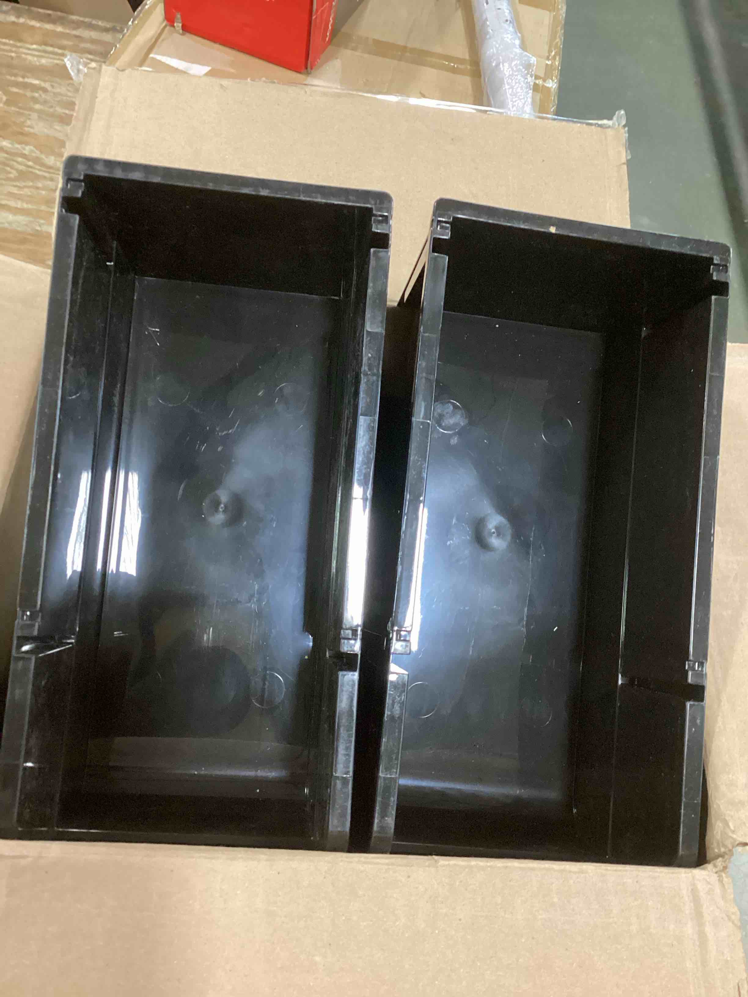 https://s3.amazonaws.com/lotting-images-prod/bidfta/PPE0416640_1728564159681.jpeg