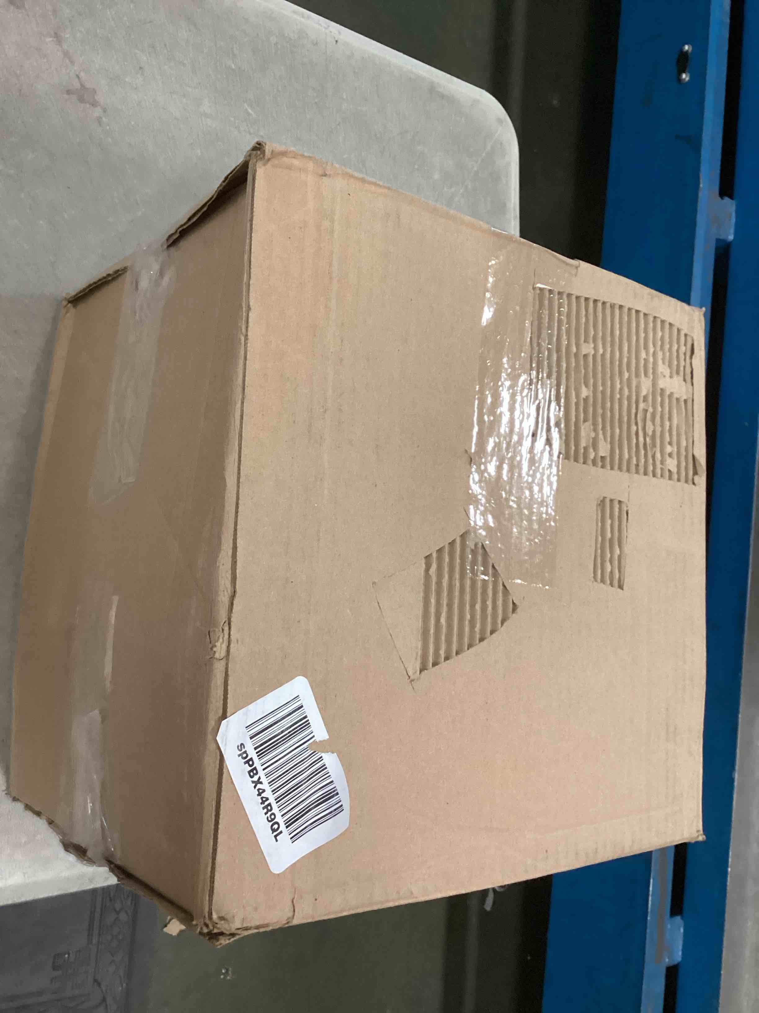 https://s3.amazonaws.com/lotting-images-prod/bidfta/PPE0416640_1728564183178.jpeg