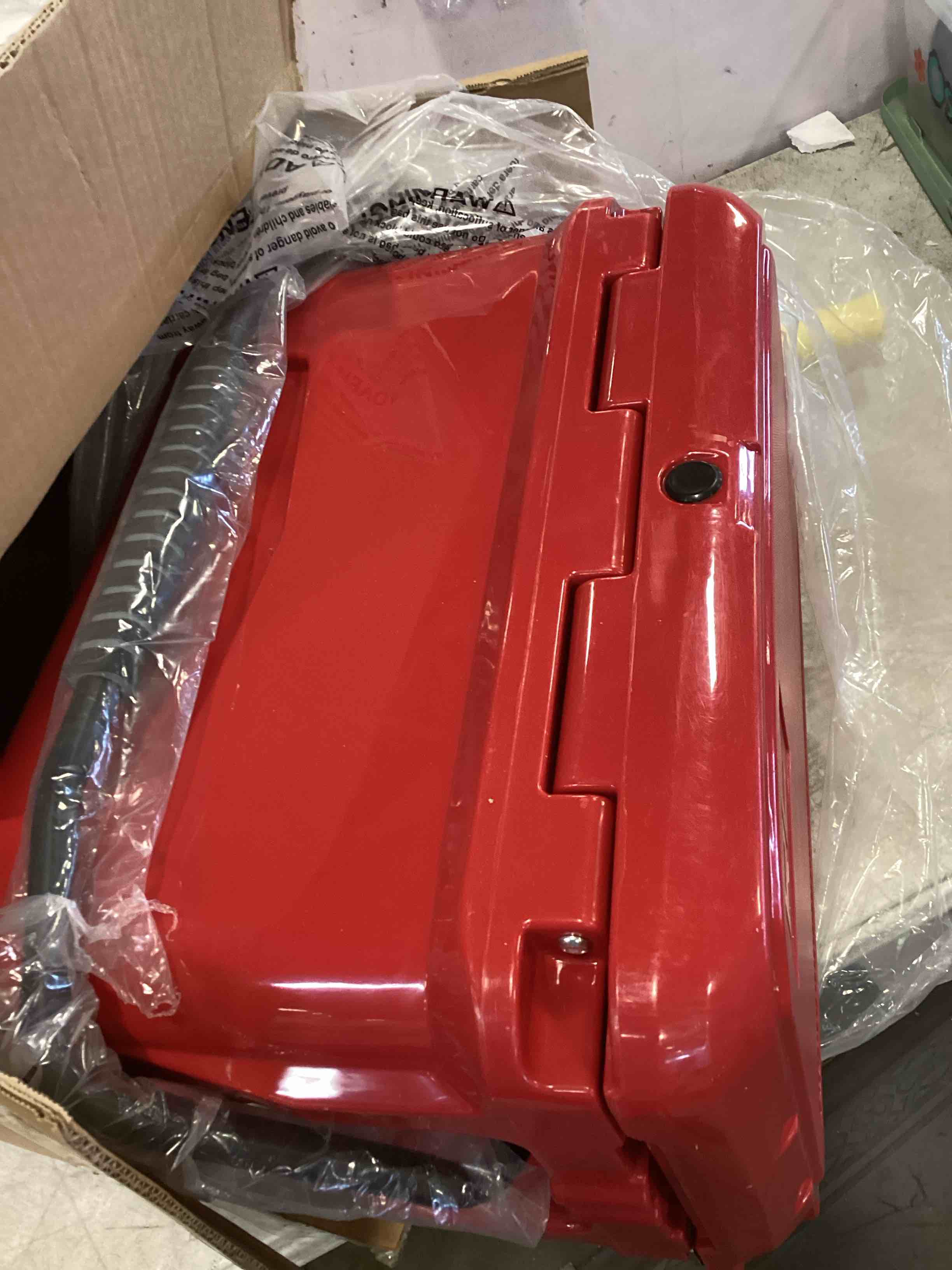https://s3.amazonaws.com/lotting-images-prod/bidfta/PPE0416940_1728488750117.jpeg