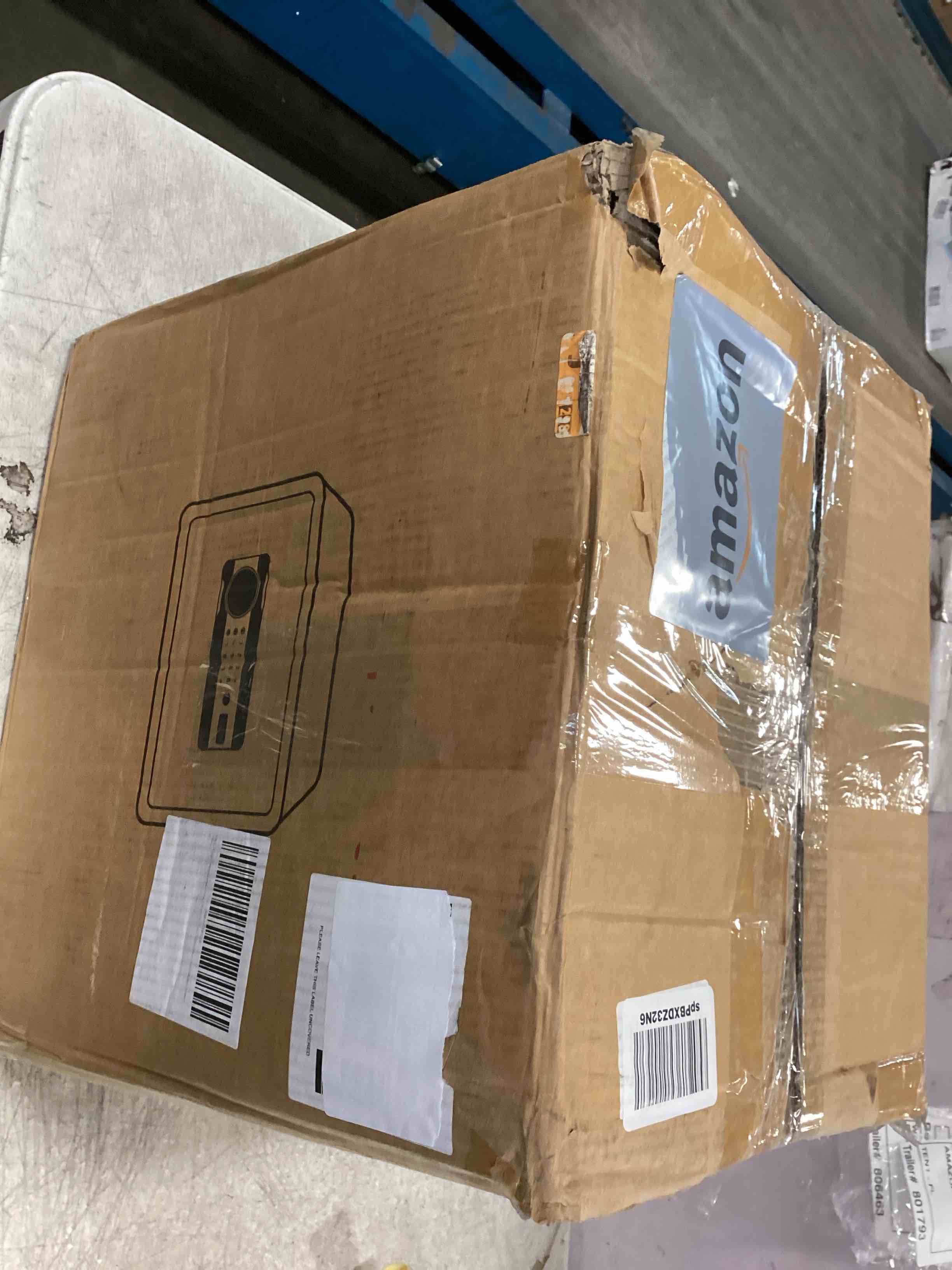 https://s3.amazonaws.com/lotting-images-prod/bidfta/PPE0416942_1728488520945.jpeg