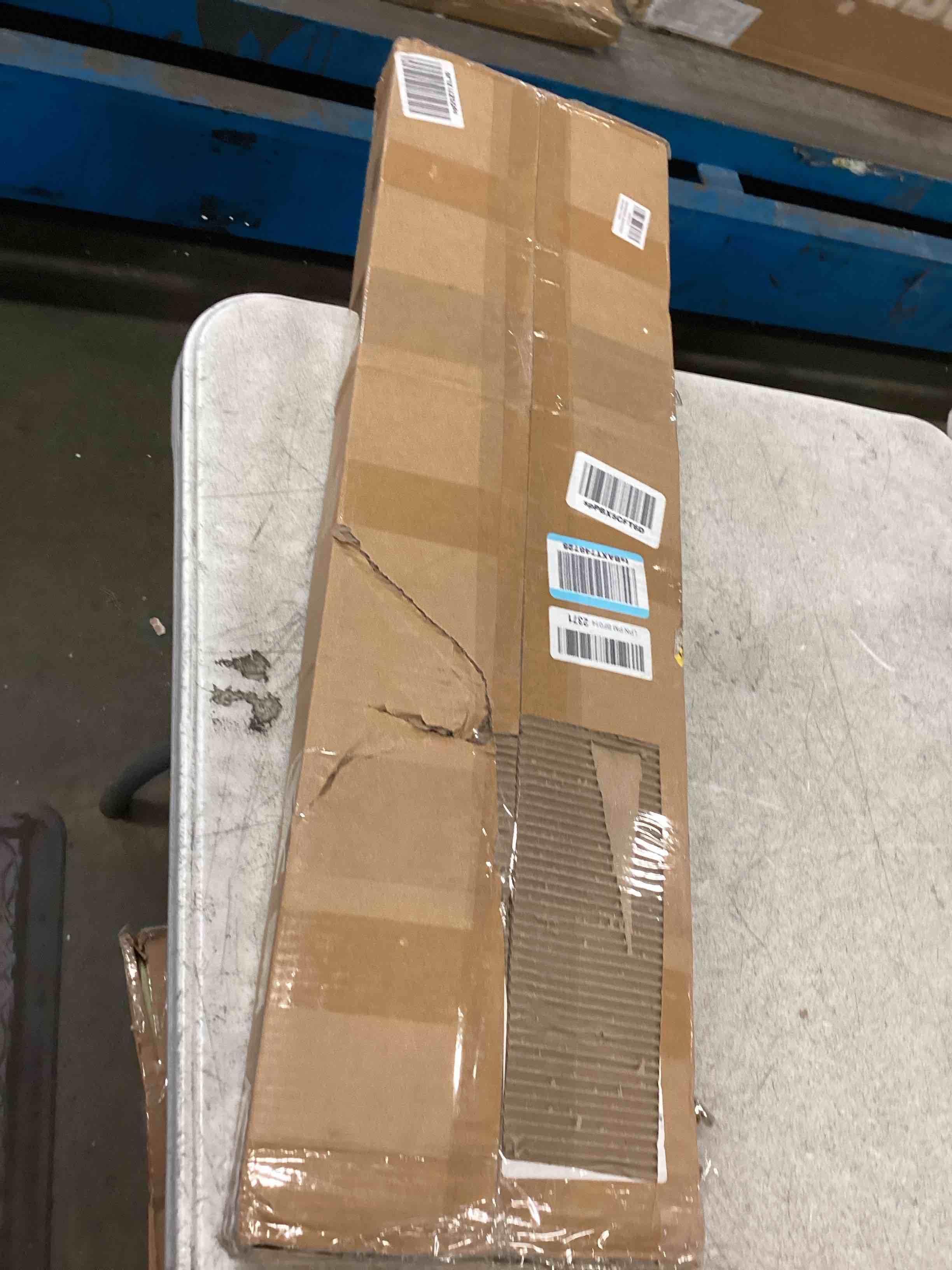 https://s3.amazonaws.com/lotting-images-prod/bidfta/PPE0416981_1728485436594.jpeg