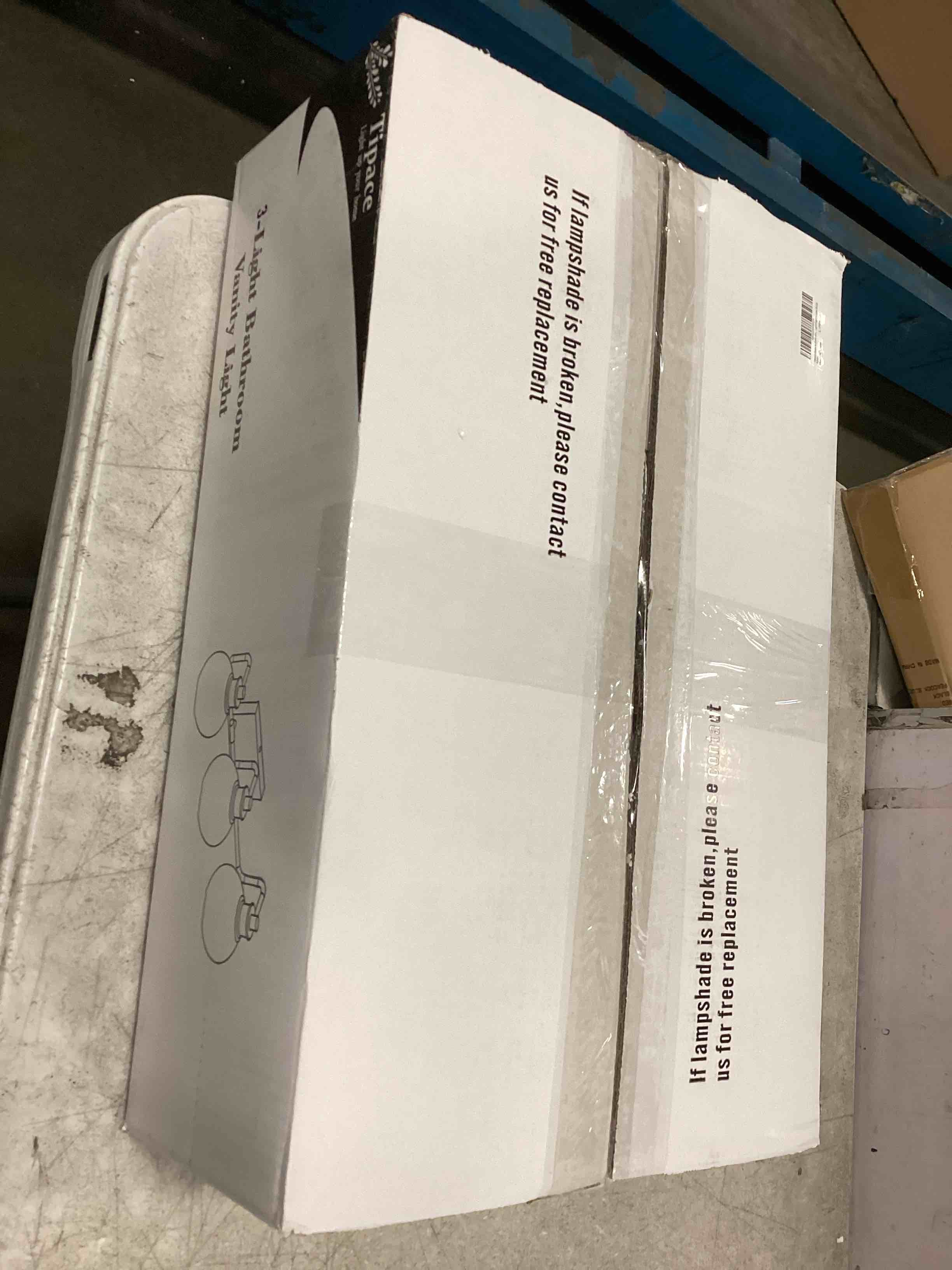 https://s3.amazonaws.com/lotting-images-prod/bidfta/PPE0417070_1728474798936.jpeg