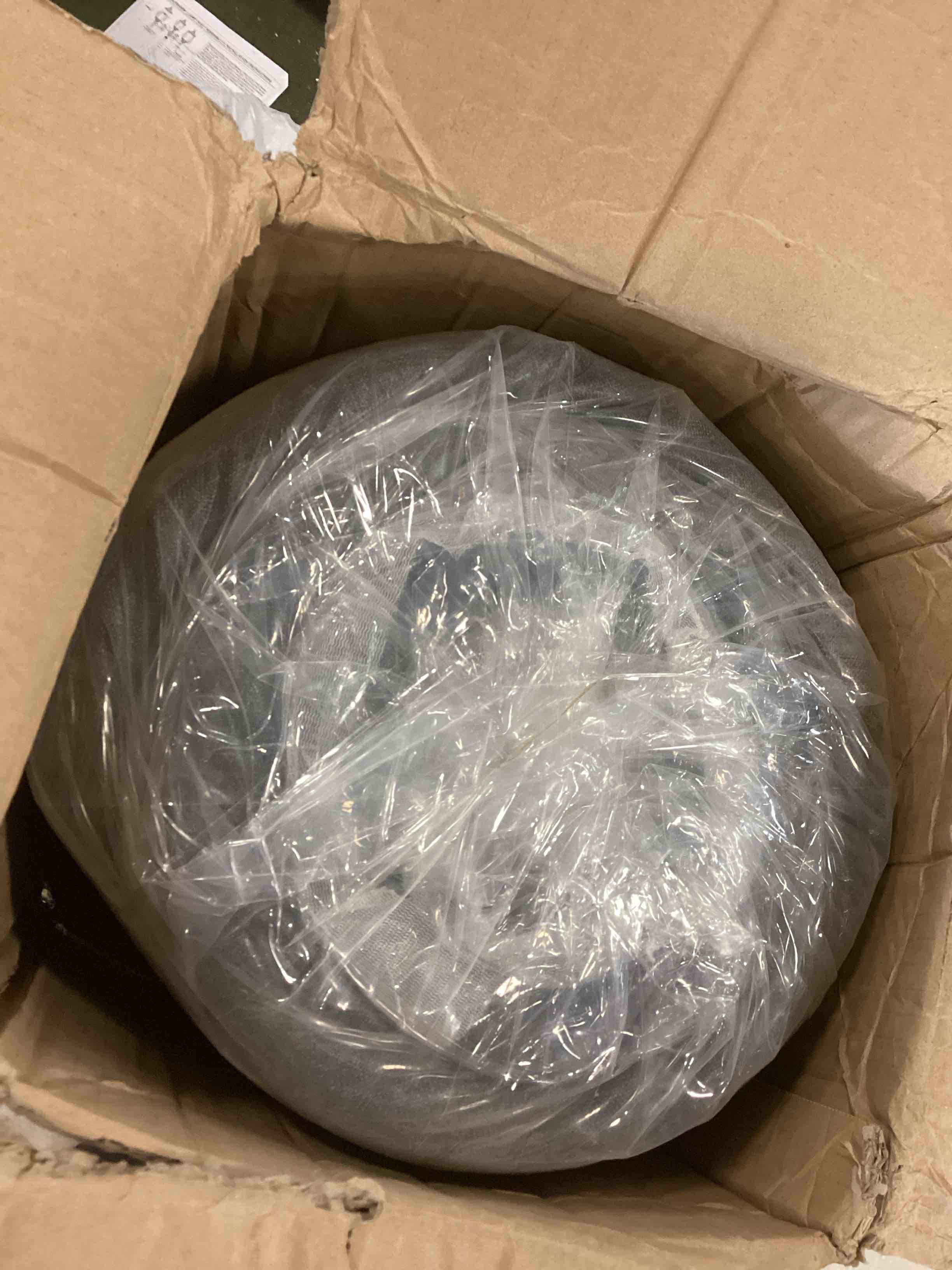 https://s3.amazonaws.com/lotting-images-prod/bidfta/PPE0417880_1728308752124.jpeg