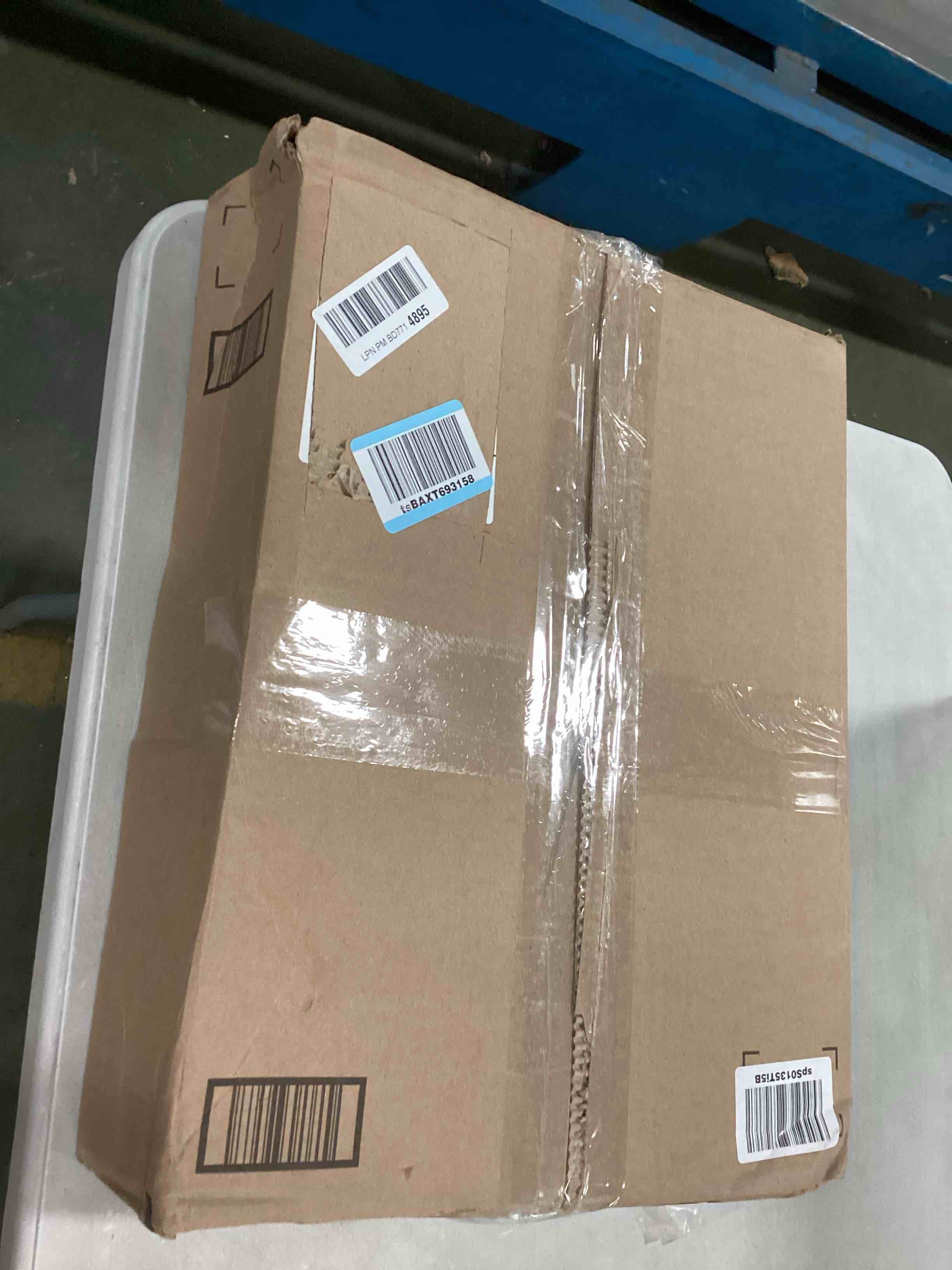 https://s3.amazonaws.com/lotting-images-prod/bidfta/PPE0417994_1728299260439.jpeg