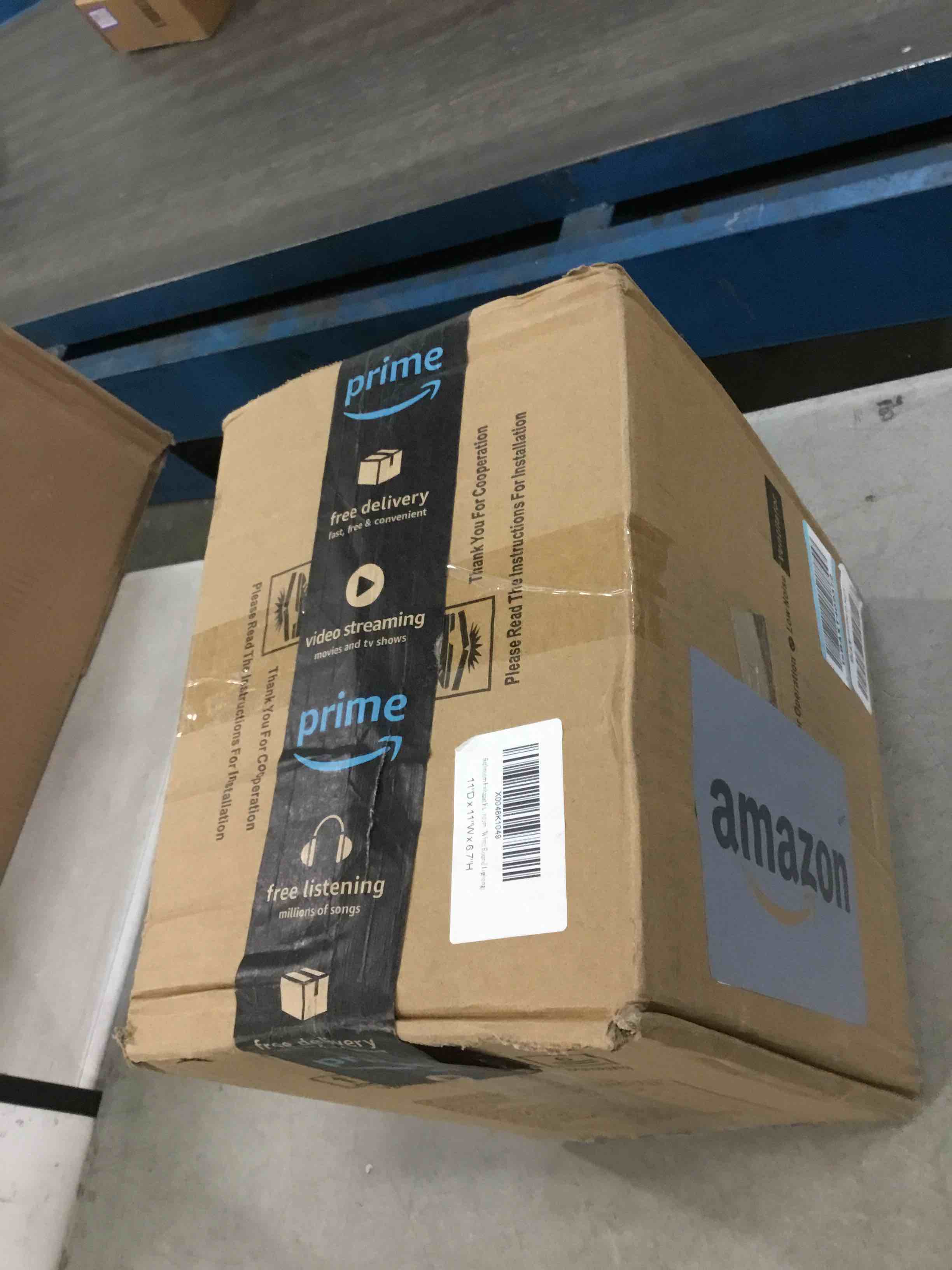 https://s3.amazonaws.com/lotting-images-prod/bidfta/PPE0418481_1729643113882.jpeg