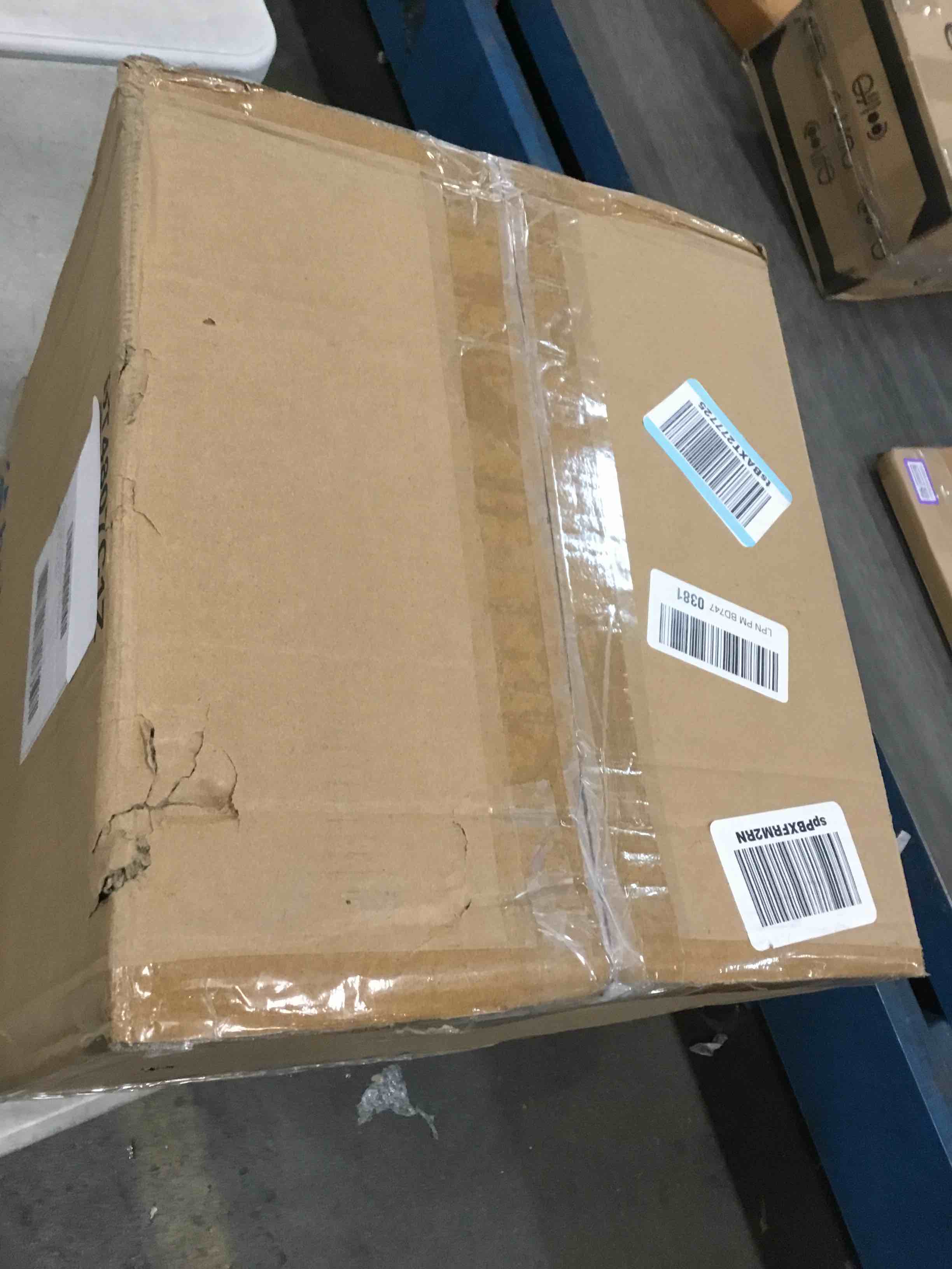 https://s3.amazonaws.com/lotting-images-prod/bidfta/PPE0418567_1729314199157.jpeg