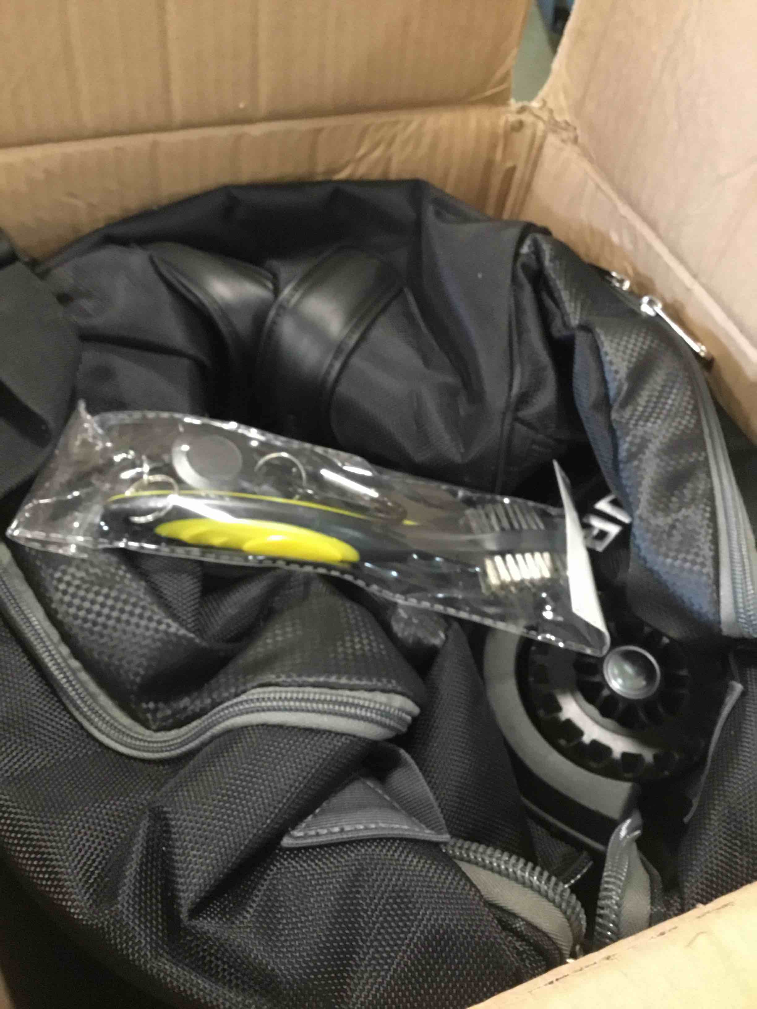 https://s3.amazonaws.com/lotting-images-prod/bidfta/PPE0418840_1729272419725.jpeg