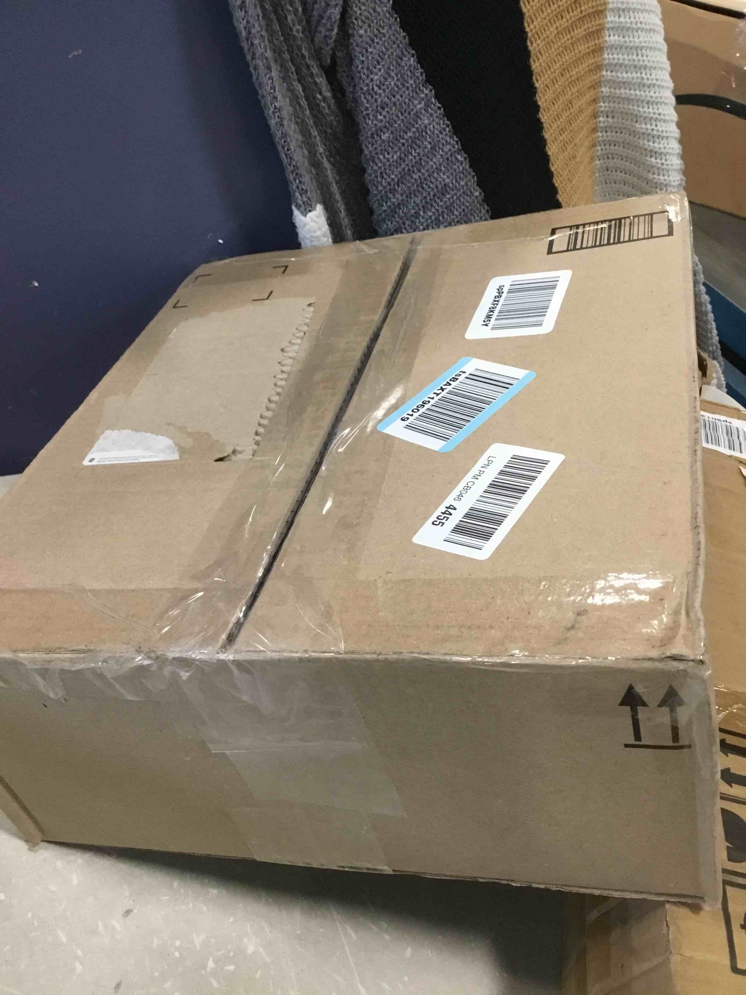 https://s3.amazonaws.com/lotting-images-prod/bidfta/PPE0419146_1729176424850.jpeg