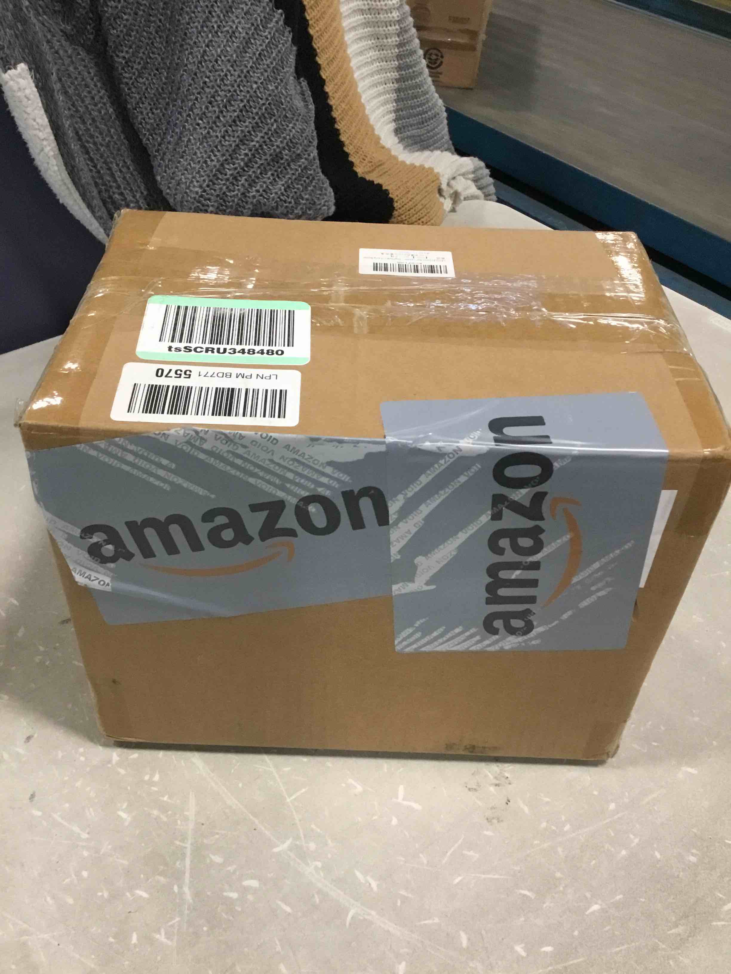 https://s3.amazonaws.com/lotting-images-prod/bidfta/PPE0419204_1729169044678.jpeg