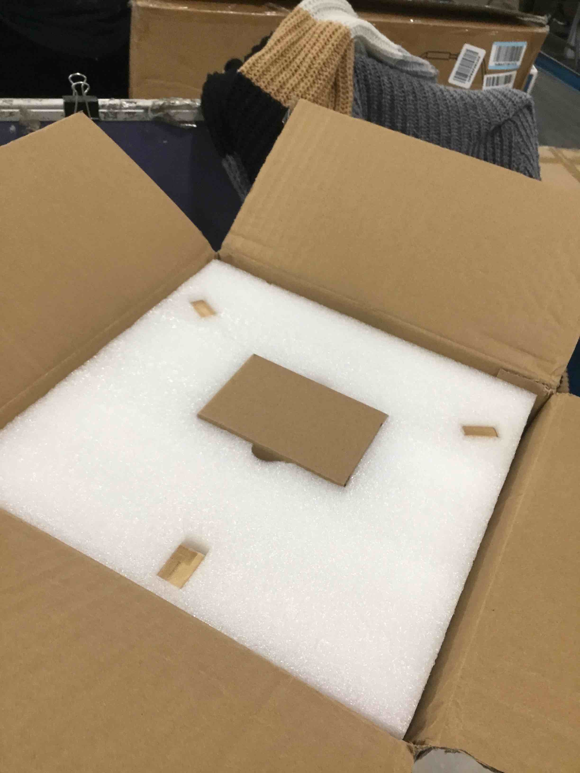 https://s3.amazonaws.com/lotting-images-prod/bidfta/PPE0419208_1729168580983.jpeg