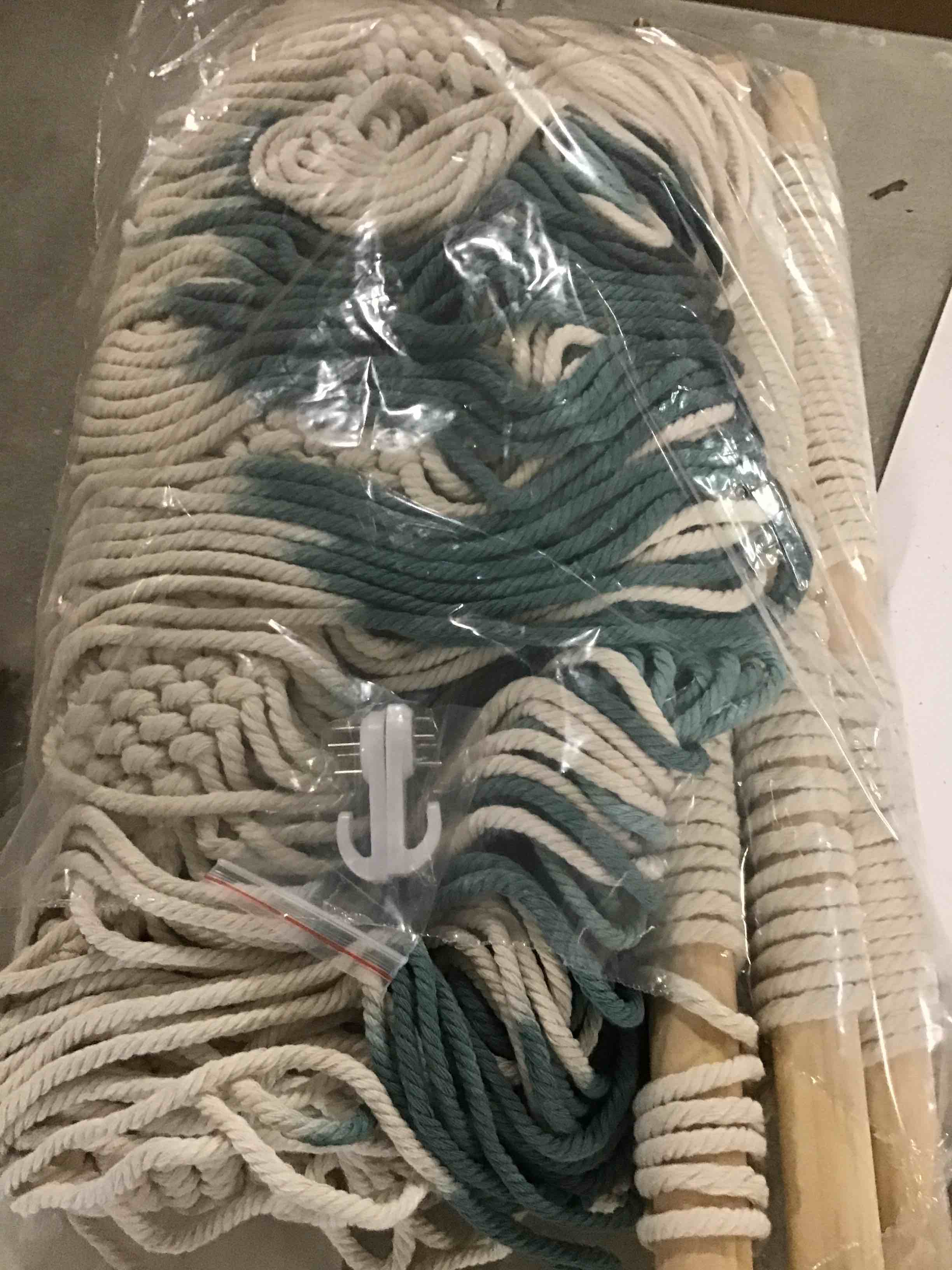 https://s3.amazonaws.com/lotting-images-prod/bidfta/PPE0420194_1728920347219.jpeg