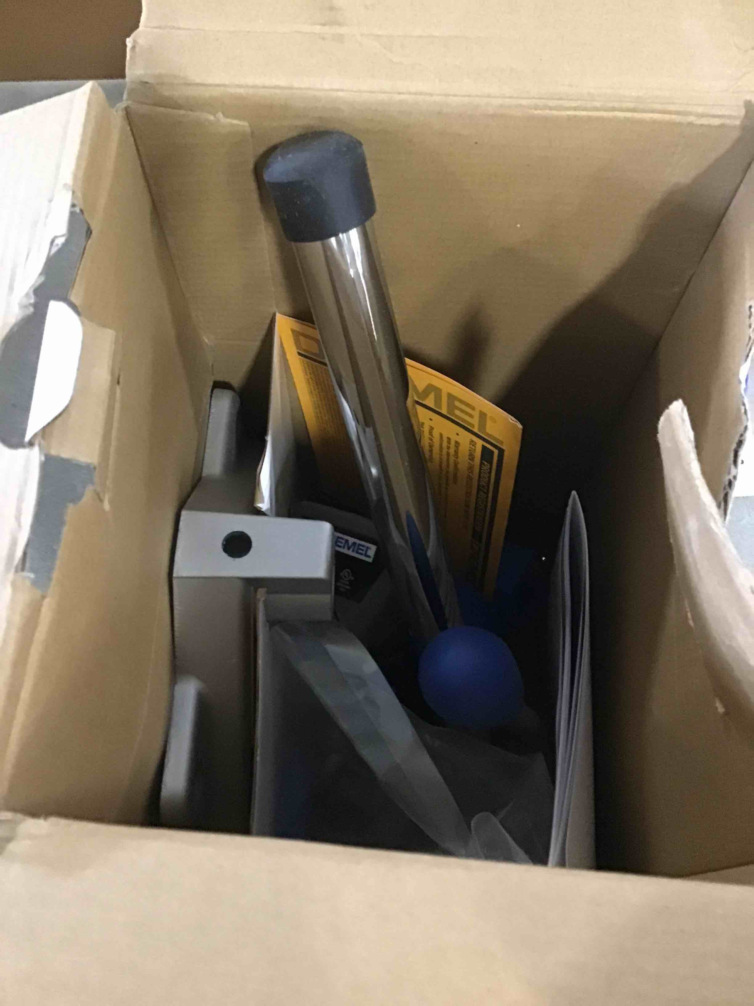 https://s3.amazonaws.com/lotting-images-prod/bidfta/PPE0420774_1729097212692.jpeg