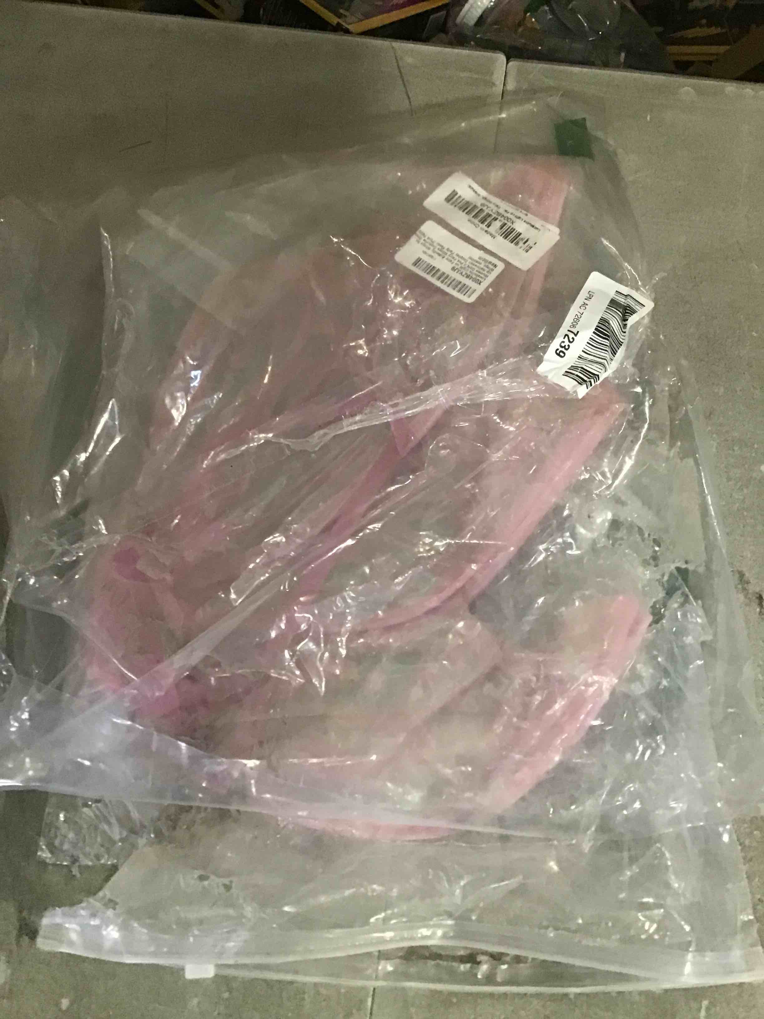 https://s3.amazonaws.com/lotting-images-prod/bidfta/PPE0420804_1729100291557.jpeg