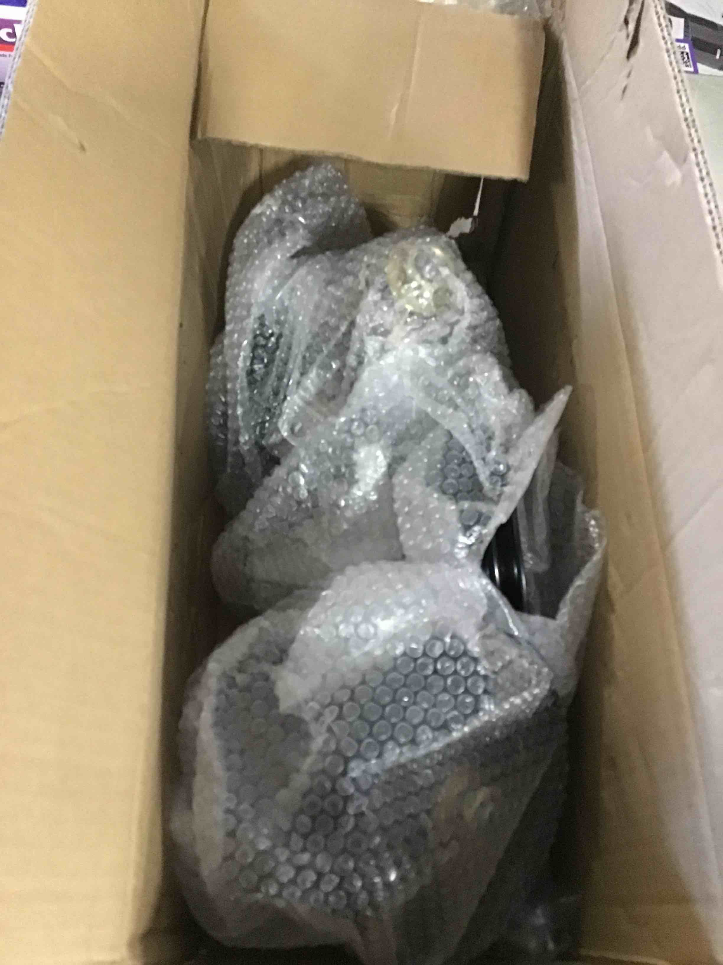 https://s3.amazonaws.com/lotting-images-prod/bidfta/PPE0420827_1729103490686.jpeg