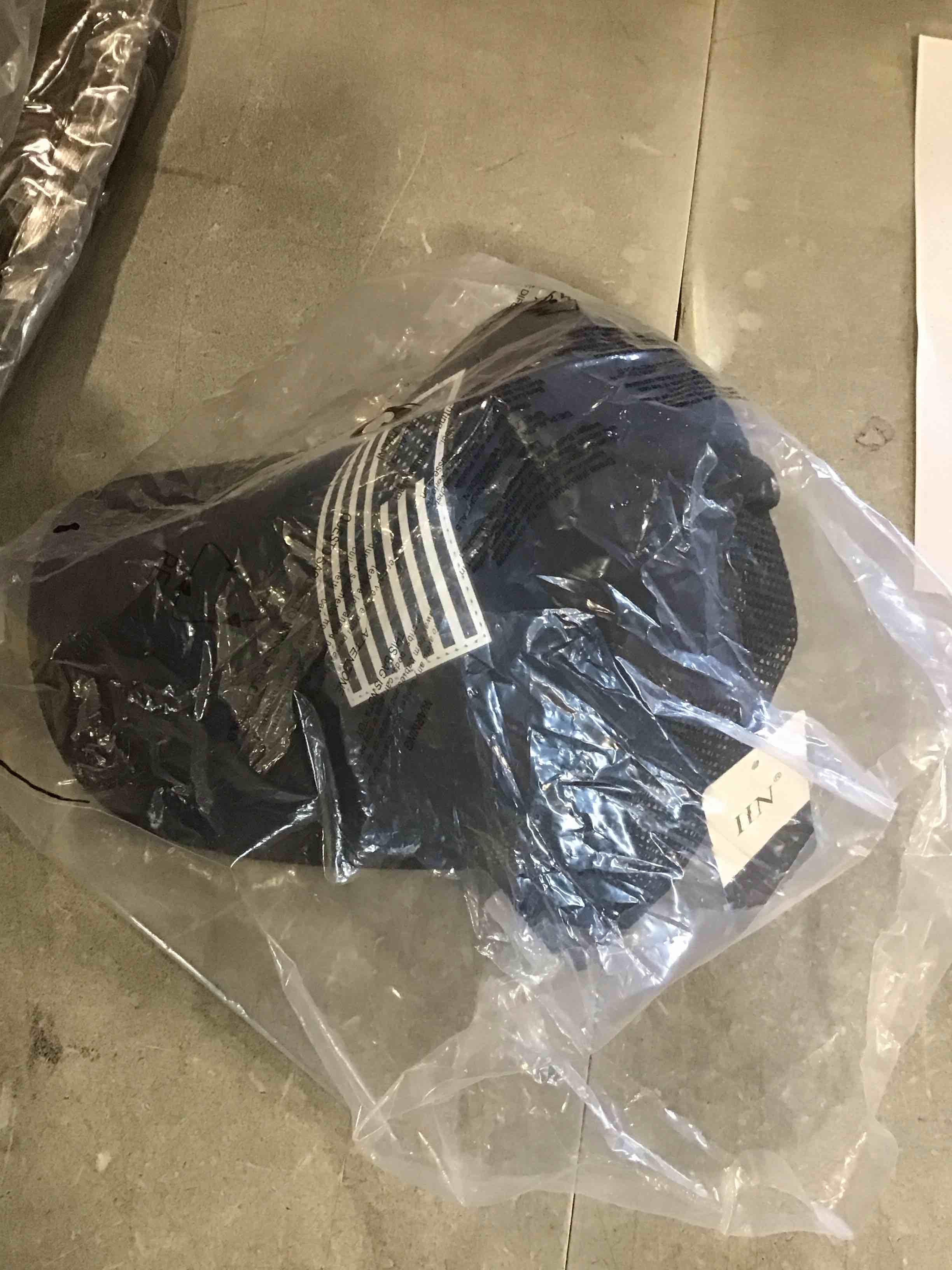 https://s3.amazonaws.com/lotting-images-prod/bidfta/PPE0421140_1729194337863.jpeg