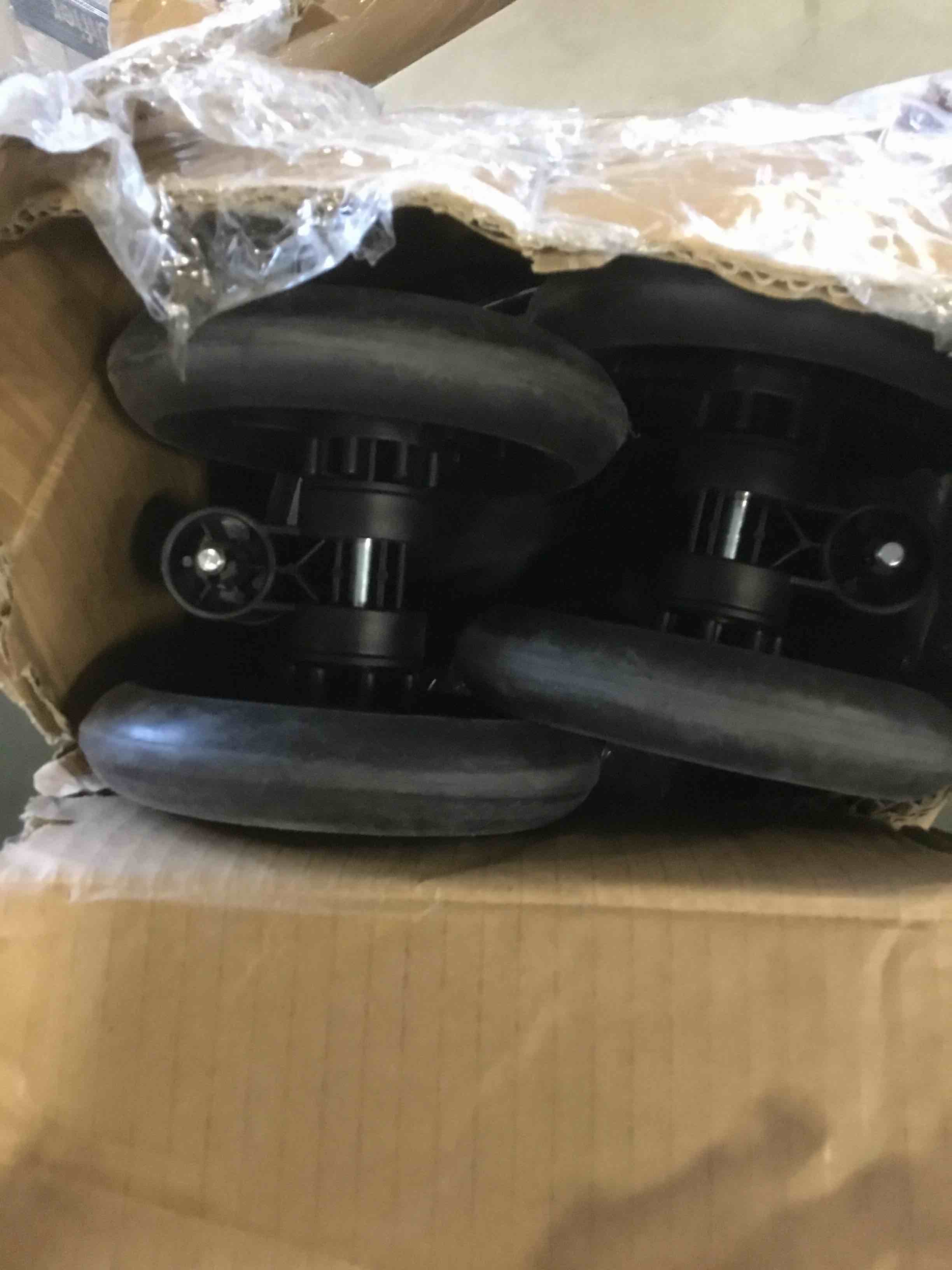 https://s3.amazonaws.com/lotting-images-prod/bidfta/PPE0421923_1729625953341.jpeg