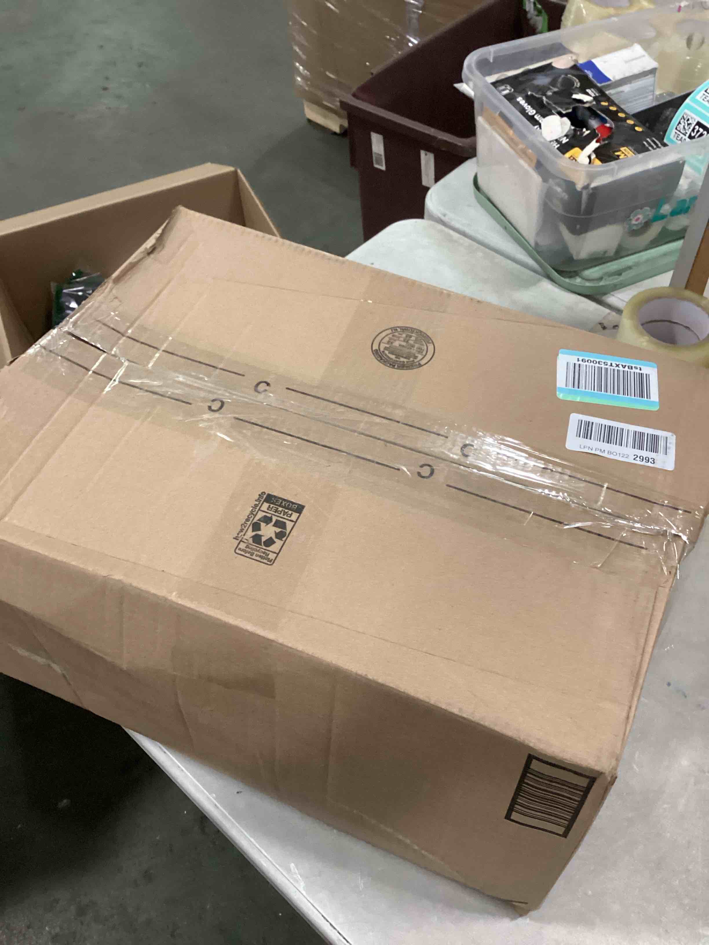 https://s3.amazonaws.com/lotting-images-prod/bidfta/PPE0422001_1729596101261.jpeg
