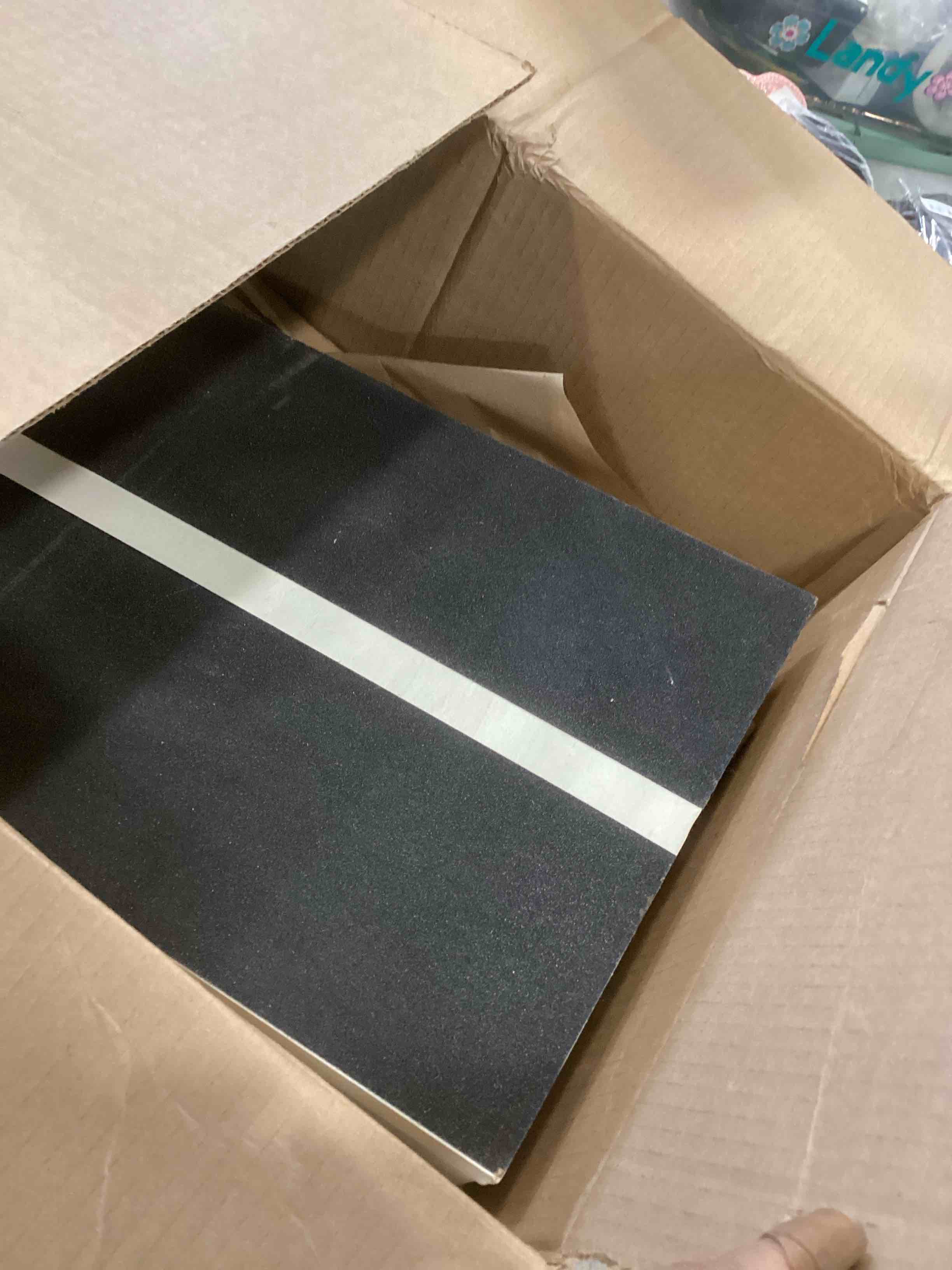 https://s3.amazonaws.com/lotting-images-prod/bidfta/PPE0422376_1729274683421.jpeg