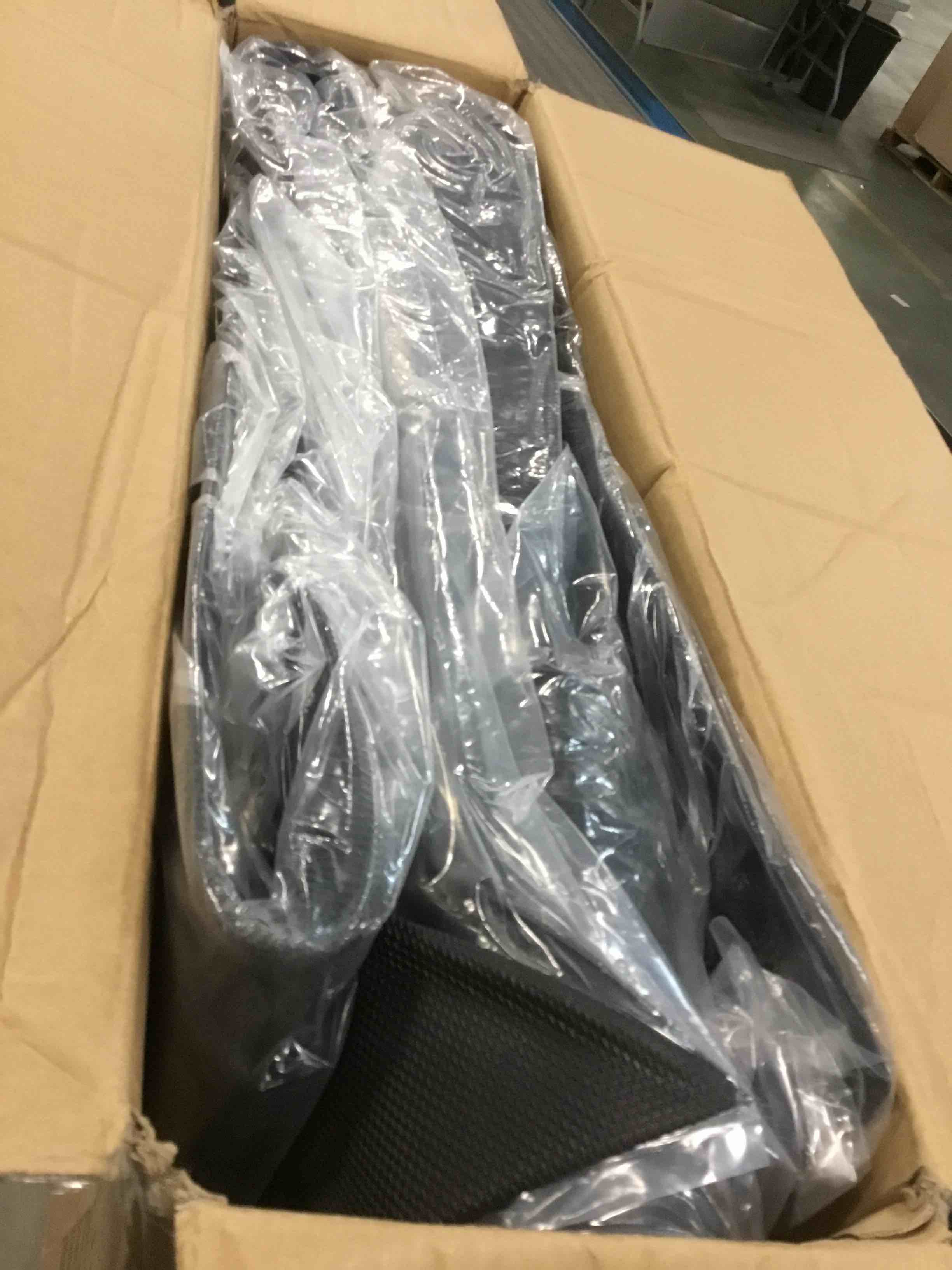 https://s3.amazonaws.com/lotting-images-prod/bidfta/PPE0422727_1729203520729.jpeg