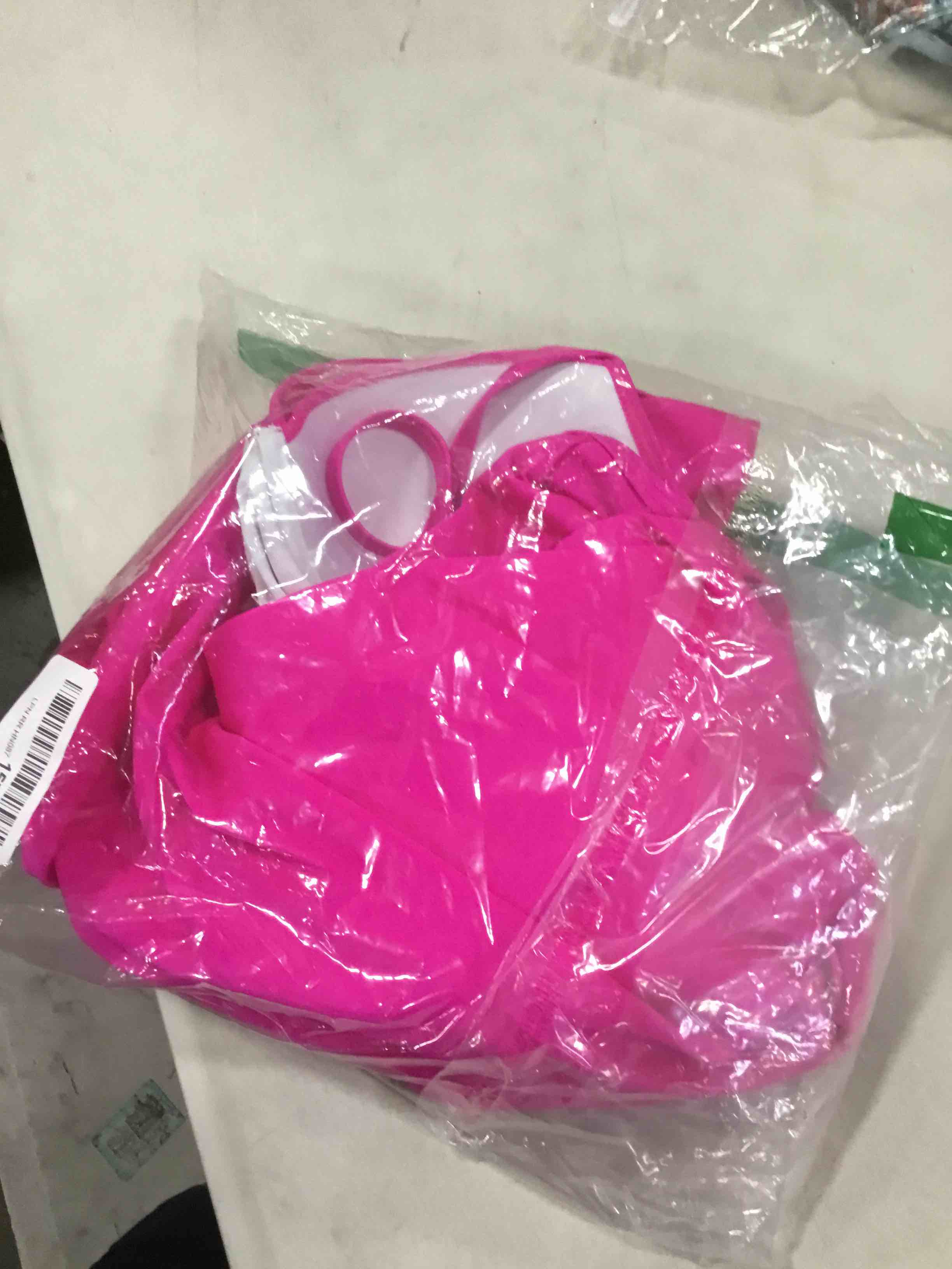 https://s3.amazonaws.com/lotting-images-prod/bidfta/PPE0422786_1729194983802.jpeg