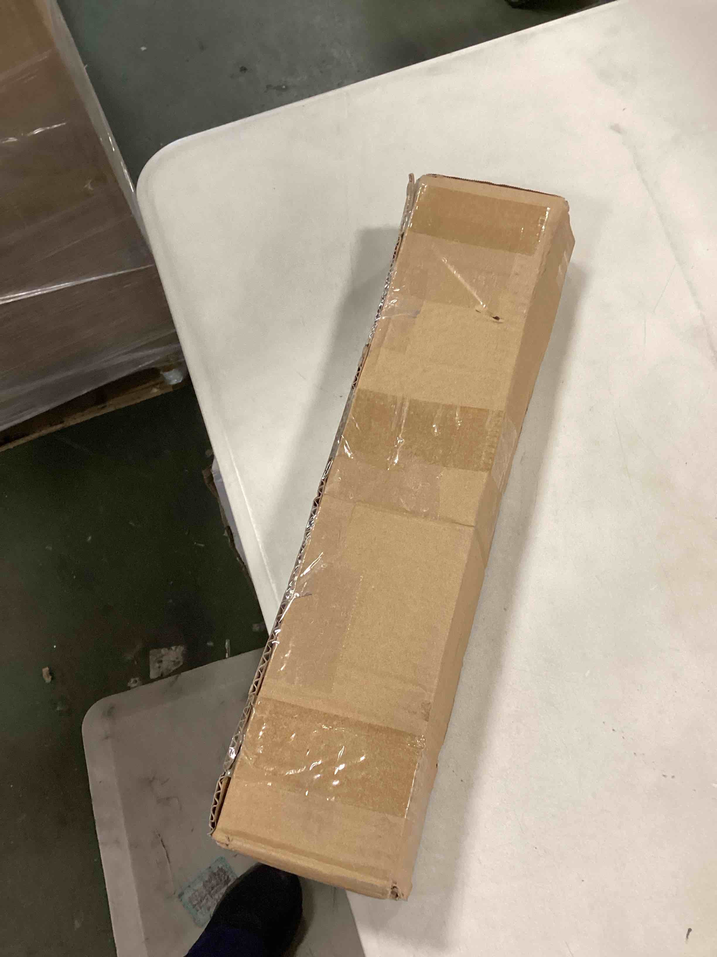 https://s3.amazonaws.com/lotting-images-prod/bidfta/PPE0422943_1729177450184.jpeg
