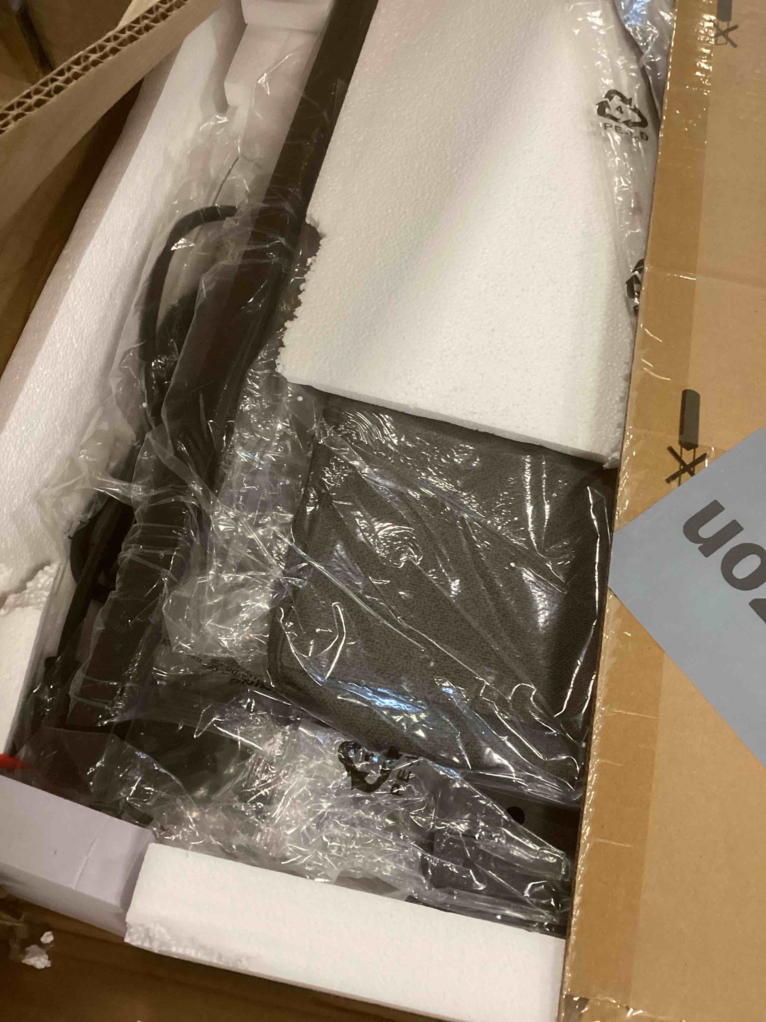 https://s3.amazonaws.com/lotting-images-prod/bidfta/PPE0422963_1729175331521.jpeg