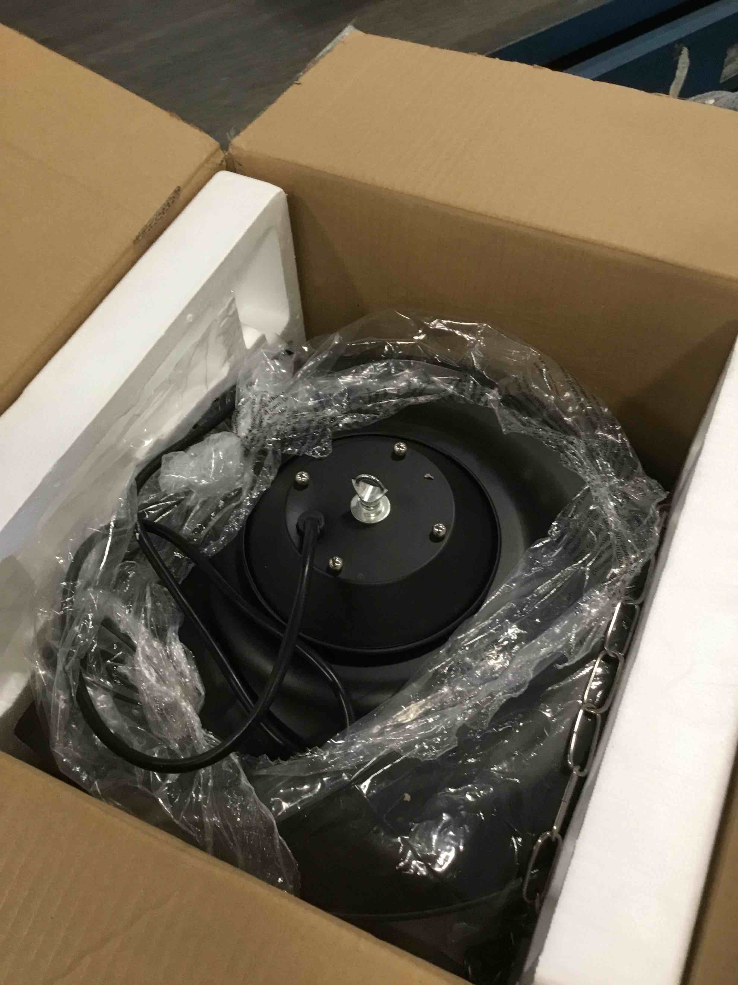 https://s3.amazonaws.com/lotting-images-prod/bidfta/PPE0423097_1729108895239.jpeg
