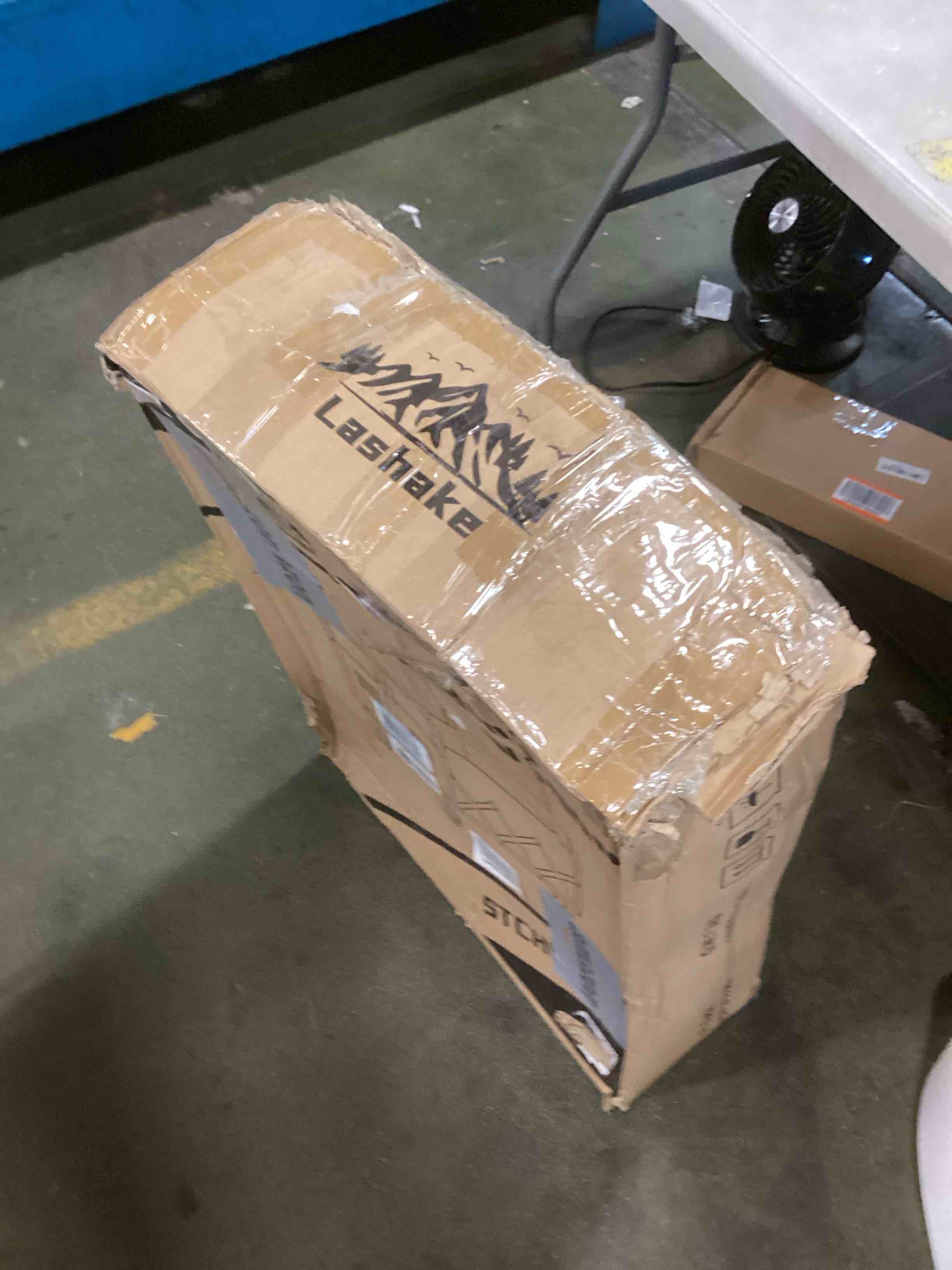 https://s3.amazonaws.com/lotting-images-prod/bidfta/PPE0423346_1729082648917.jpeg