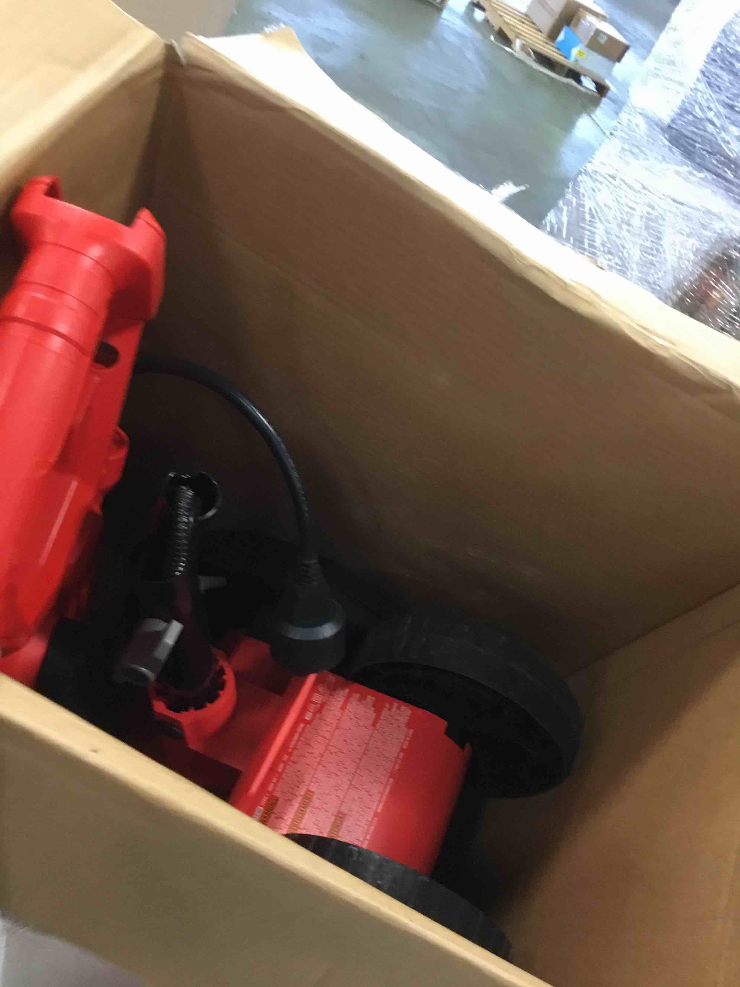 https://s3.amazonaws.com/lotting-images-prod/bidfta/PPE0423955_1728675289317.jpeg