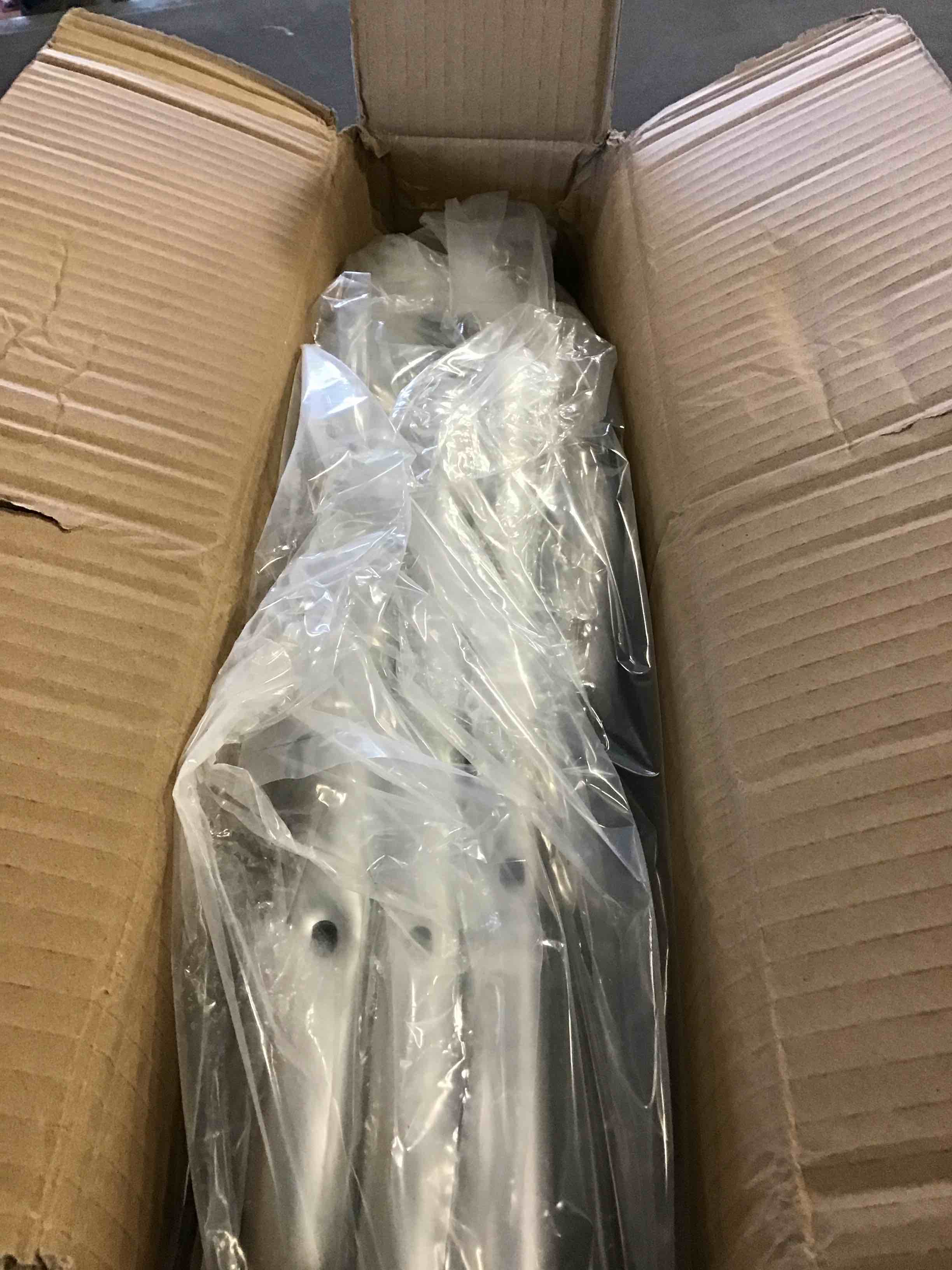 https://s3.amazonaws.com/lotting-images-prod/bidfta/PPE0426191_1728572766419.jpeg