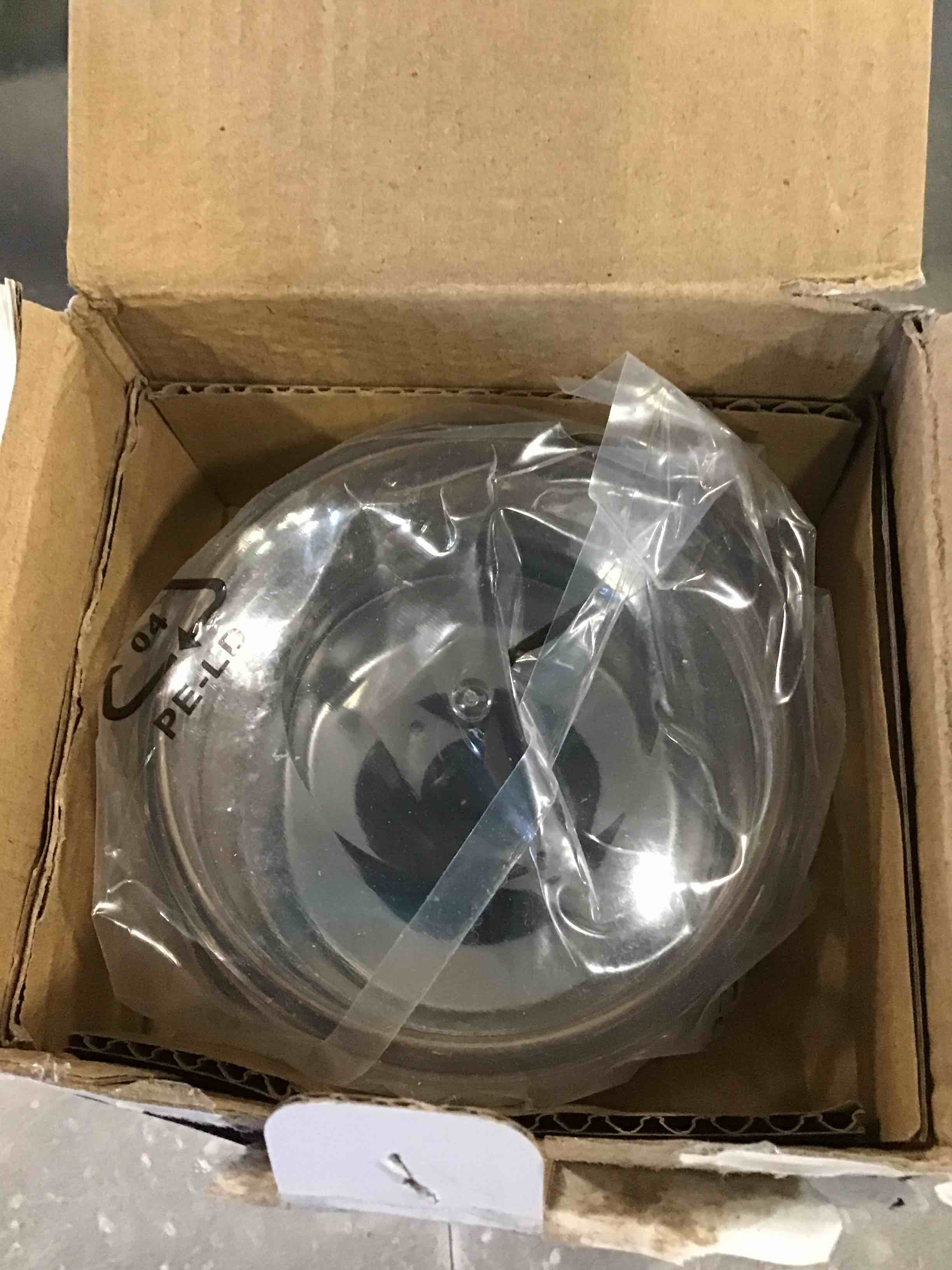 https://s3.amazonaws.com/lotting-images-prod/bidfta/PPE0427757_1729703556093.jpeg