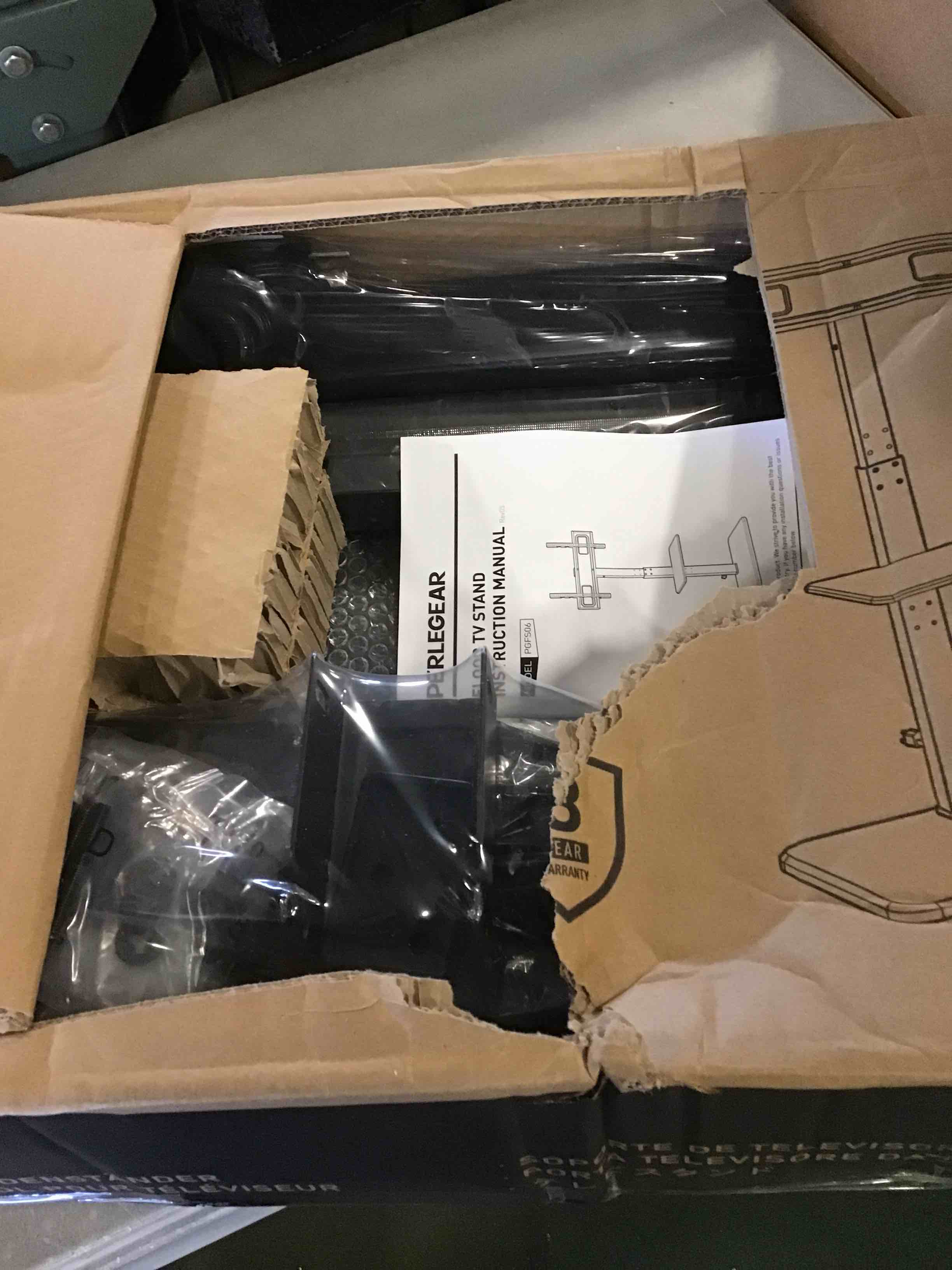 https://s3.amazonaws.com/lotting-images-prod/bidfta/PPE0427996_1729780165166.jpeg