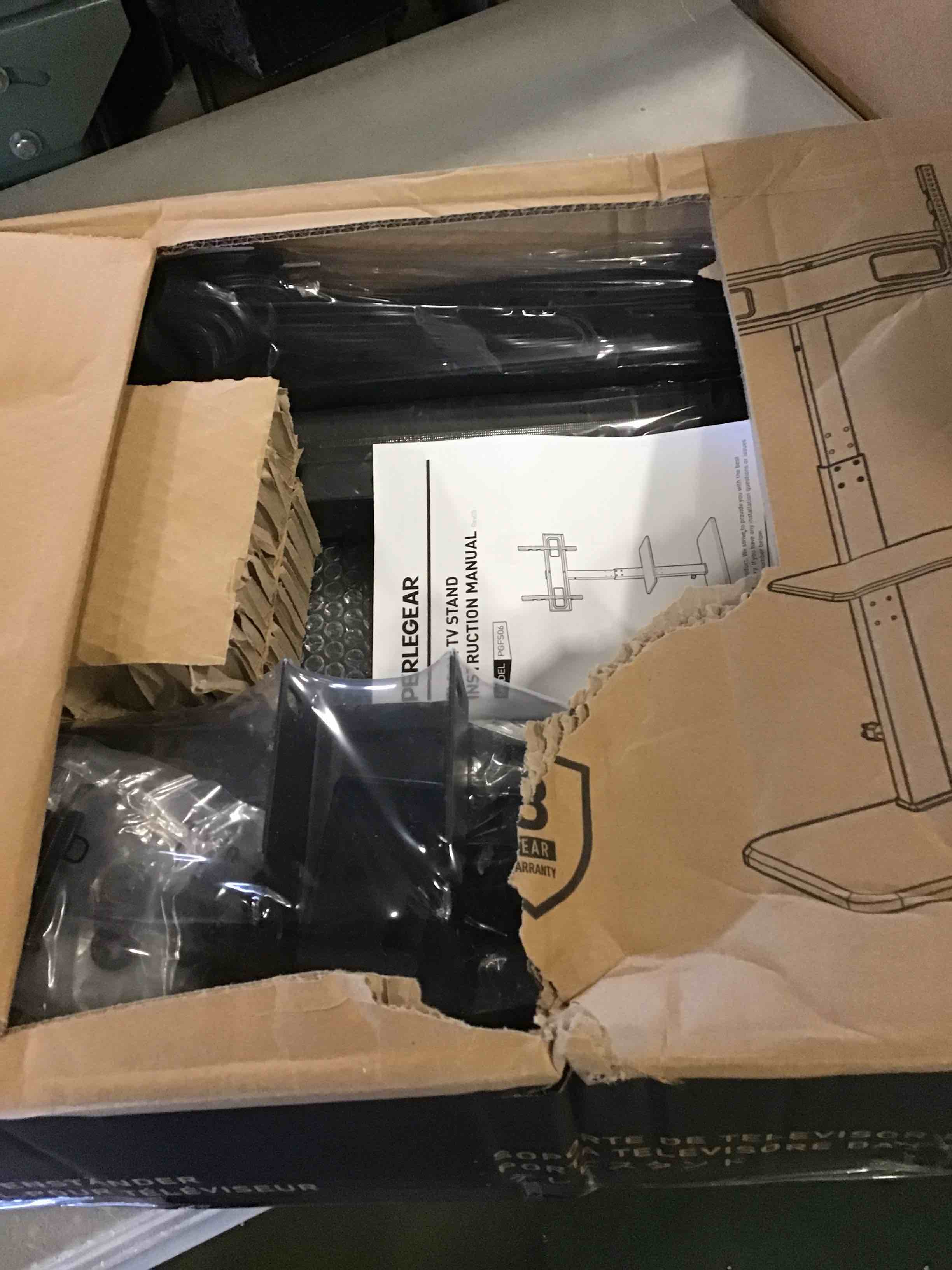 https://s3.amazonaws.com/lotting-images-prod/bidfta/PPE0427996_1729780166312.jpeg