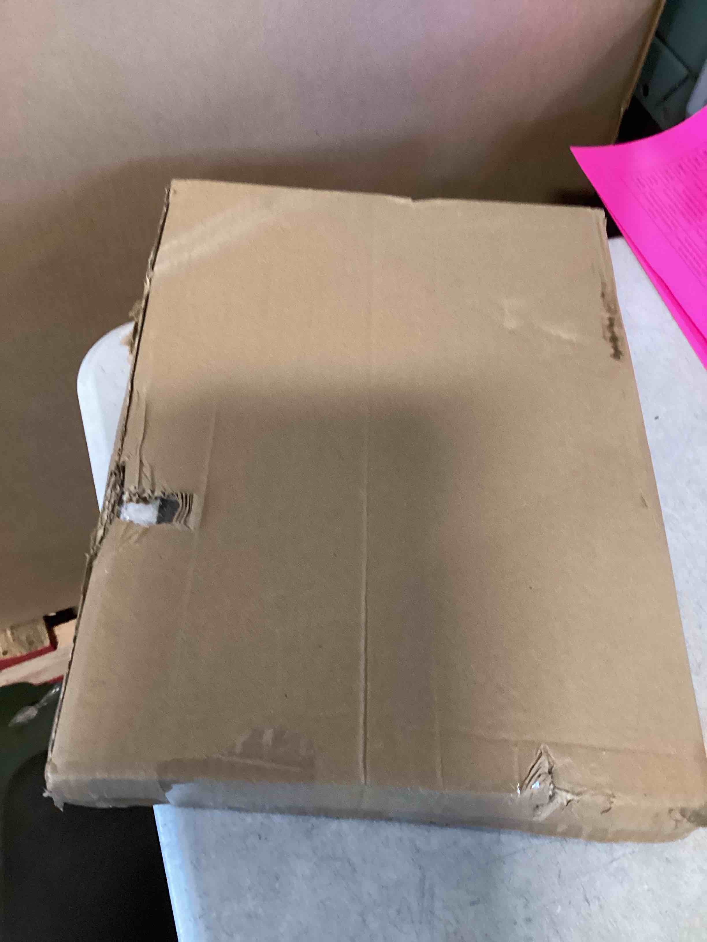 https://s3.amazonaws.com/lotting-images-prod/bidfta/PPE0428725_1728476314252.jpeg