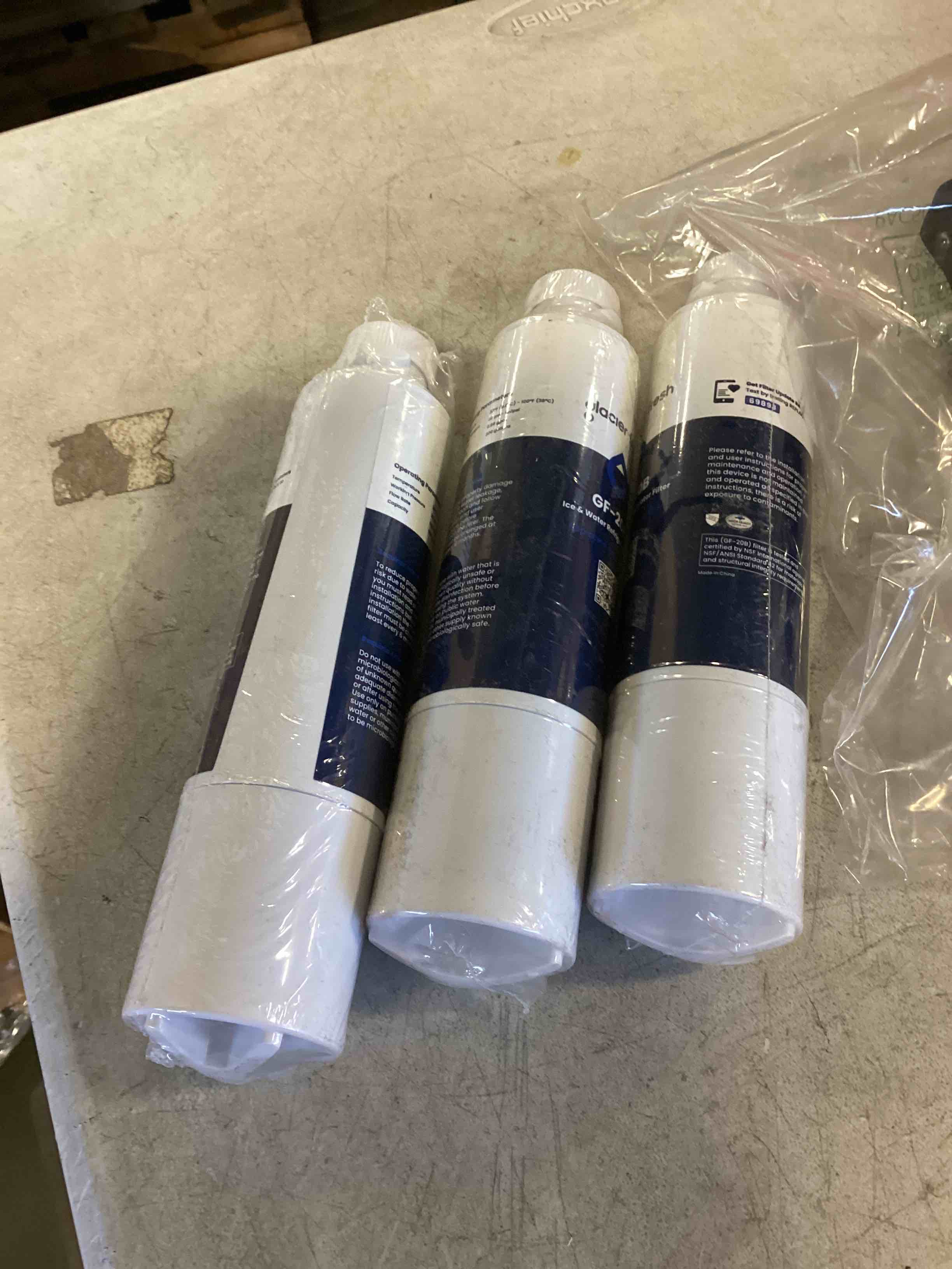 https://s3.amazonaws.com/lotting-images-prod/bidfta/PPE0429038_1728320451802.jpeg