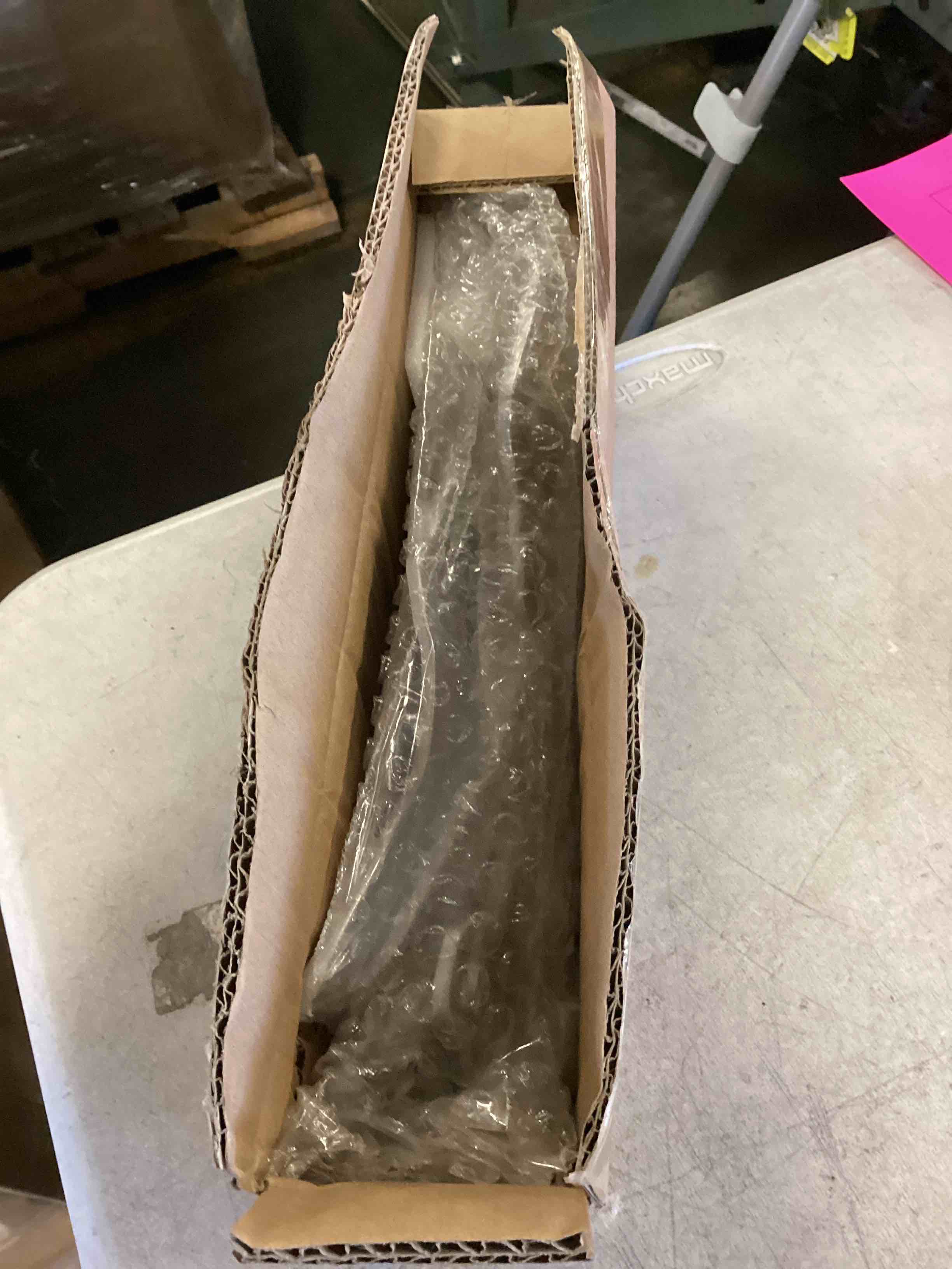https://s3.amazonaws.com/lotting-images-prod/bidfta/PPE0429043_1728320098080.jpeg