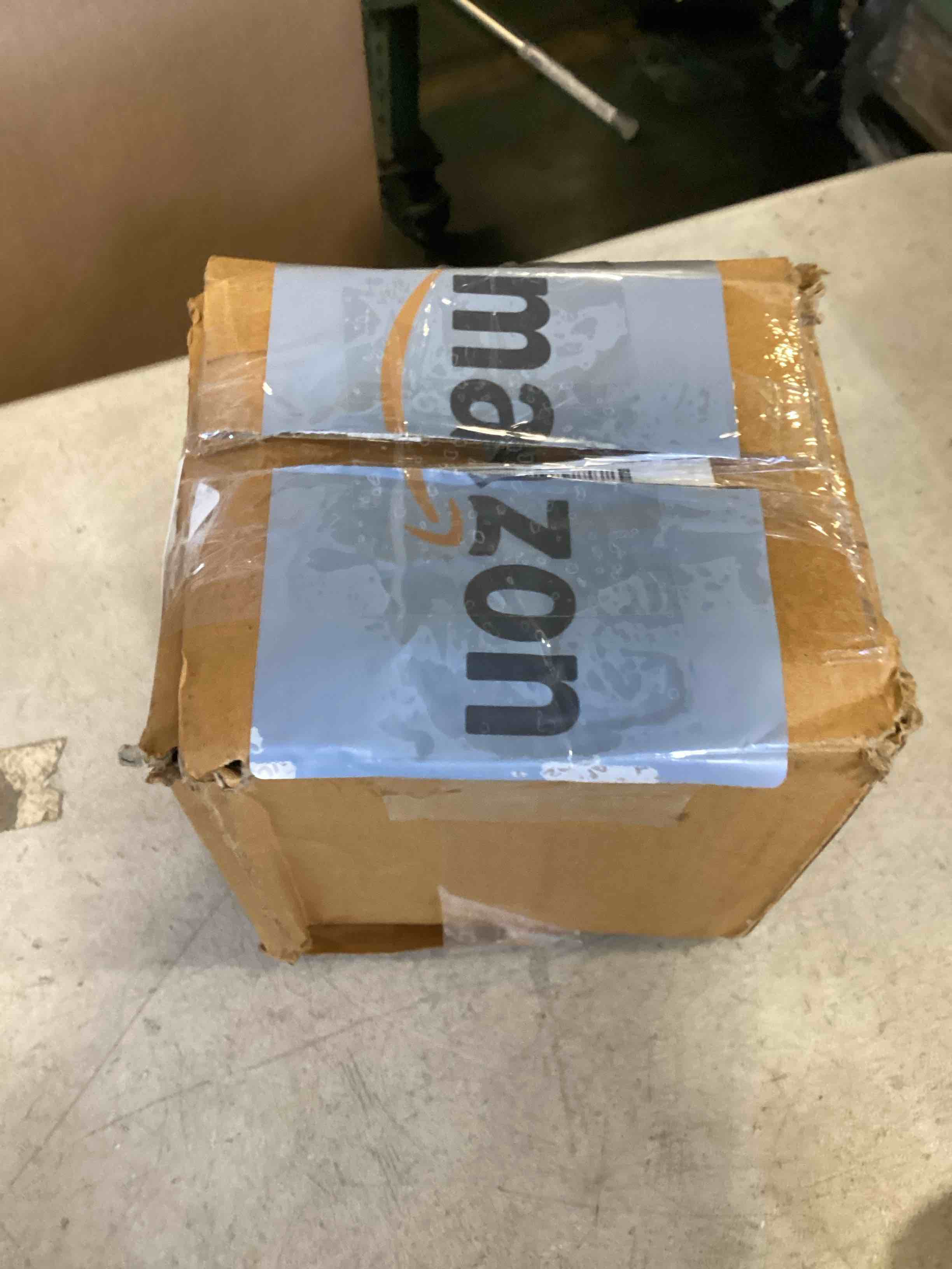 https://s3.amazonaws.com/lotting-images-prod/bidfta/PPE0429802_1727968959313.jpeg