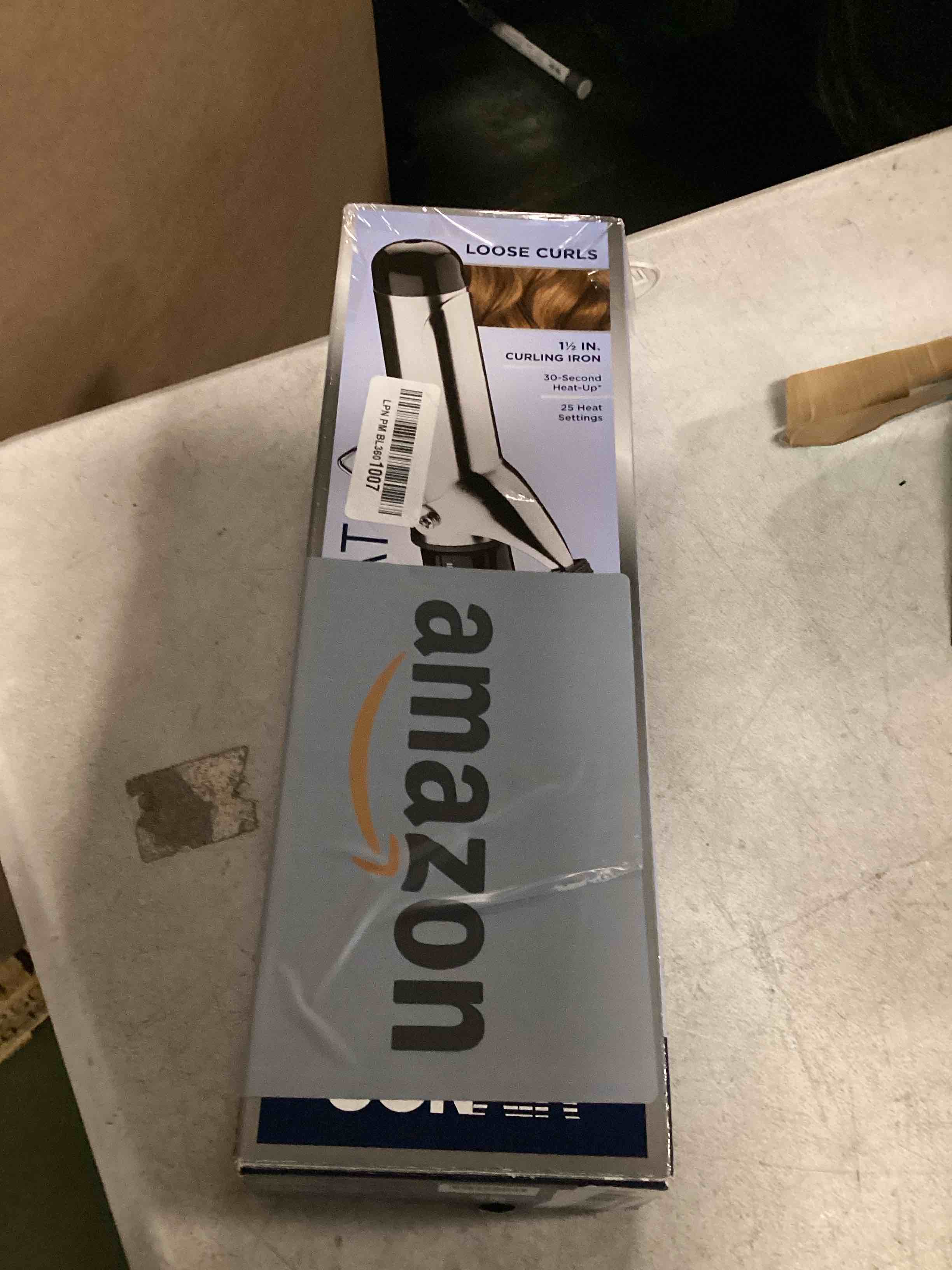 https://s3.amazonaws.com/lotting-images-prod/bidfta/PPE0429883_1727955487374.jpeg