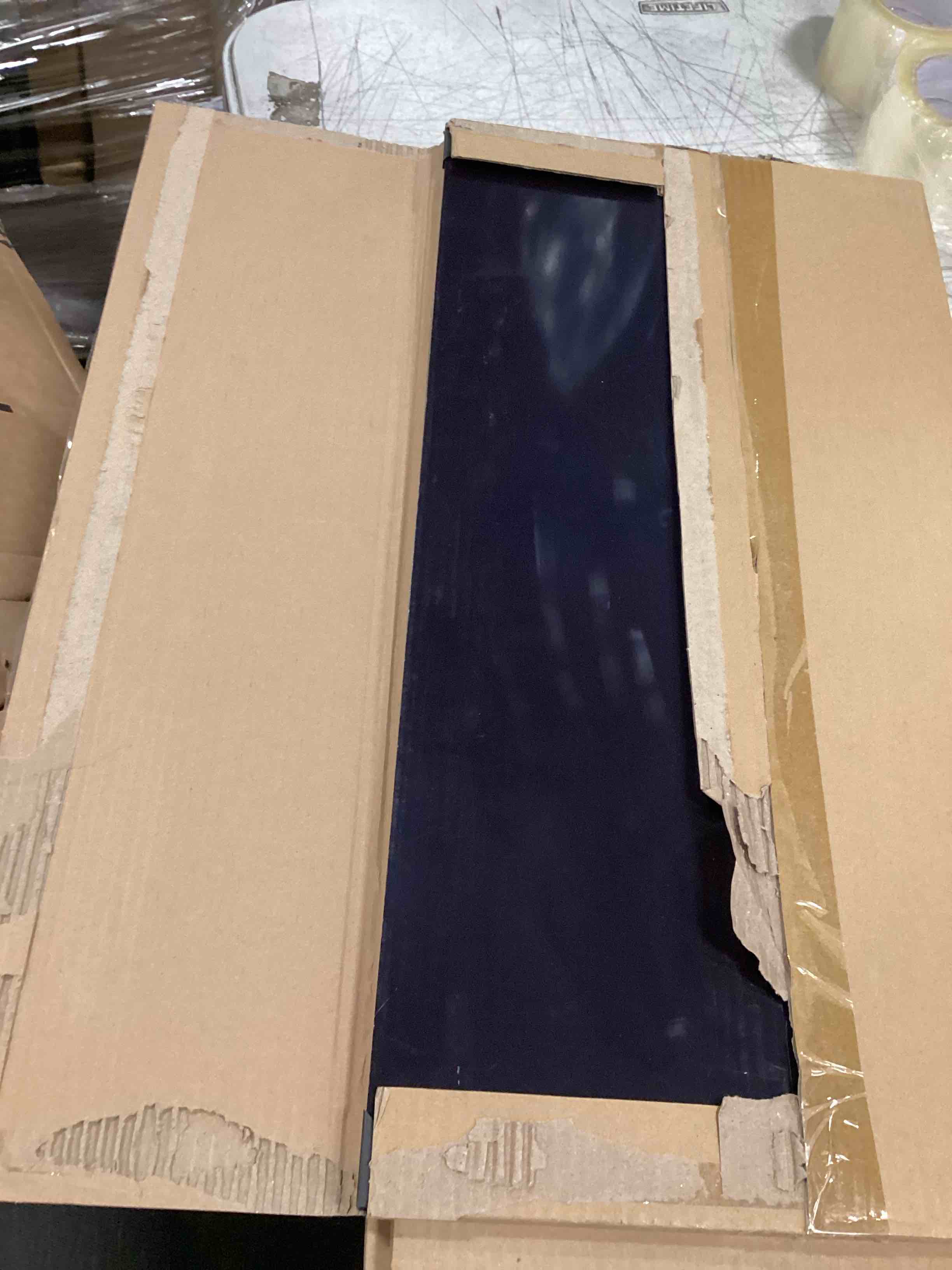 https://s3.amazonaws.com/lotting-images-prod/bidfta/PPE0430115_1729256110545.jpeg